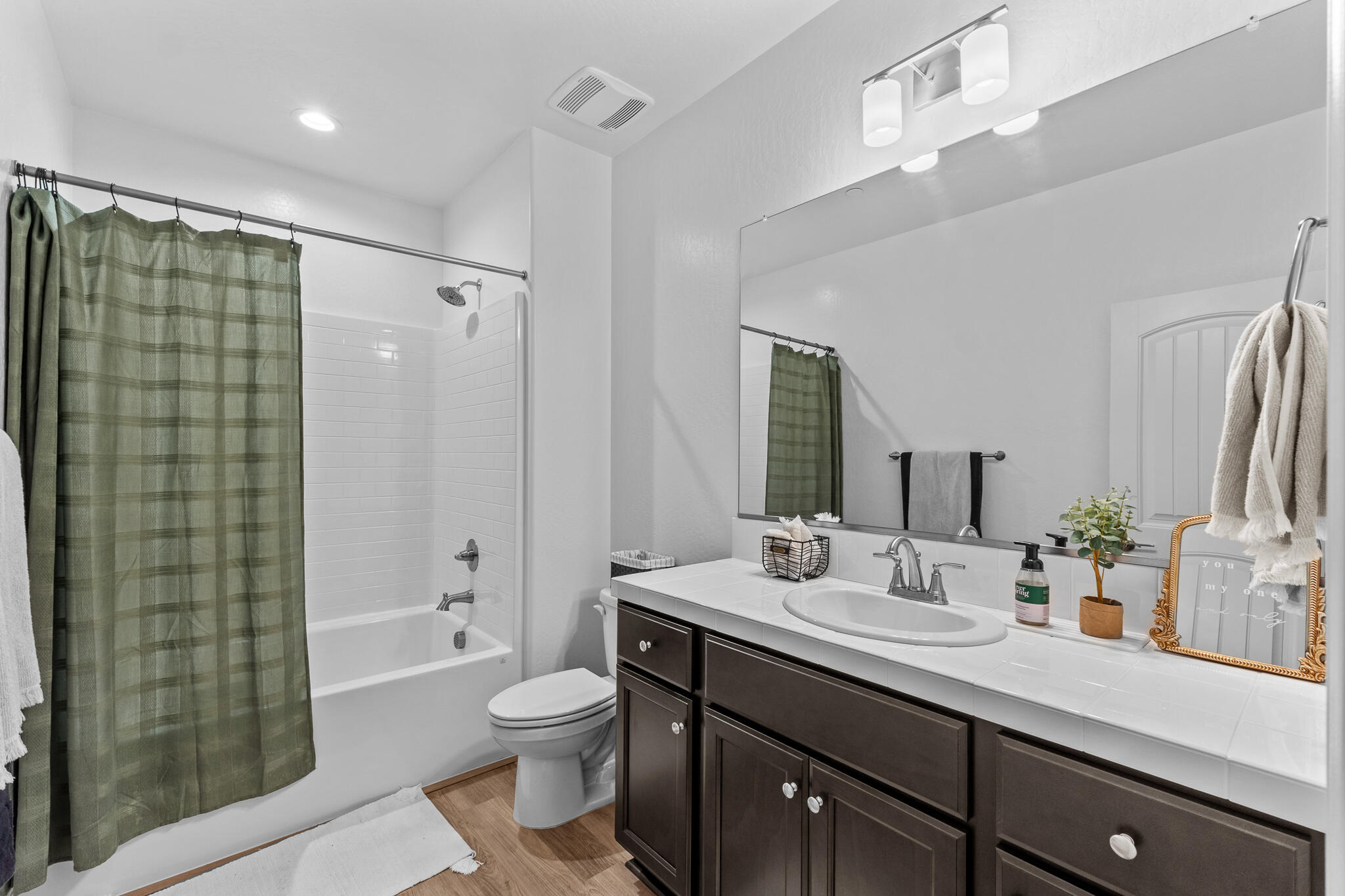 179 Ocean Ct, Tulare, CA 93274