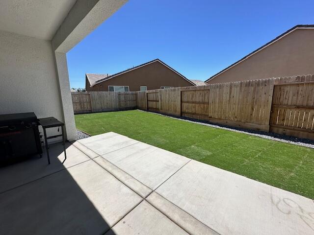 179 Ocean Ct, Tulare, CA 93274