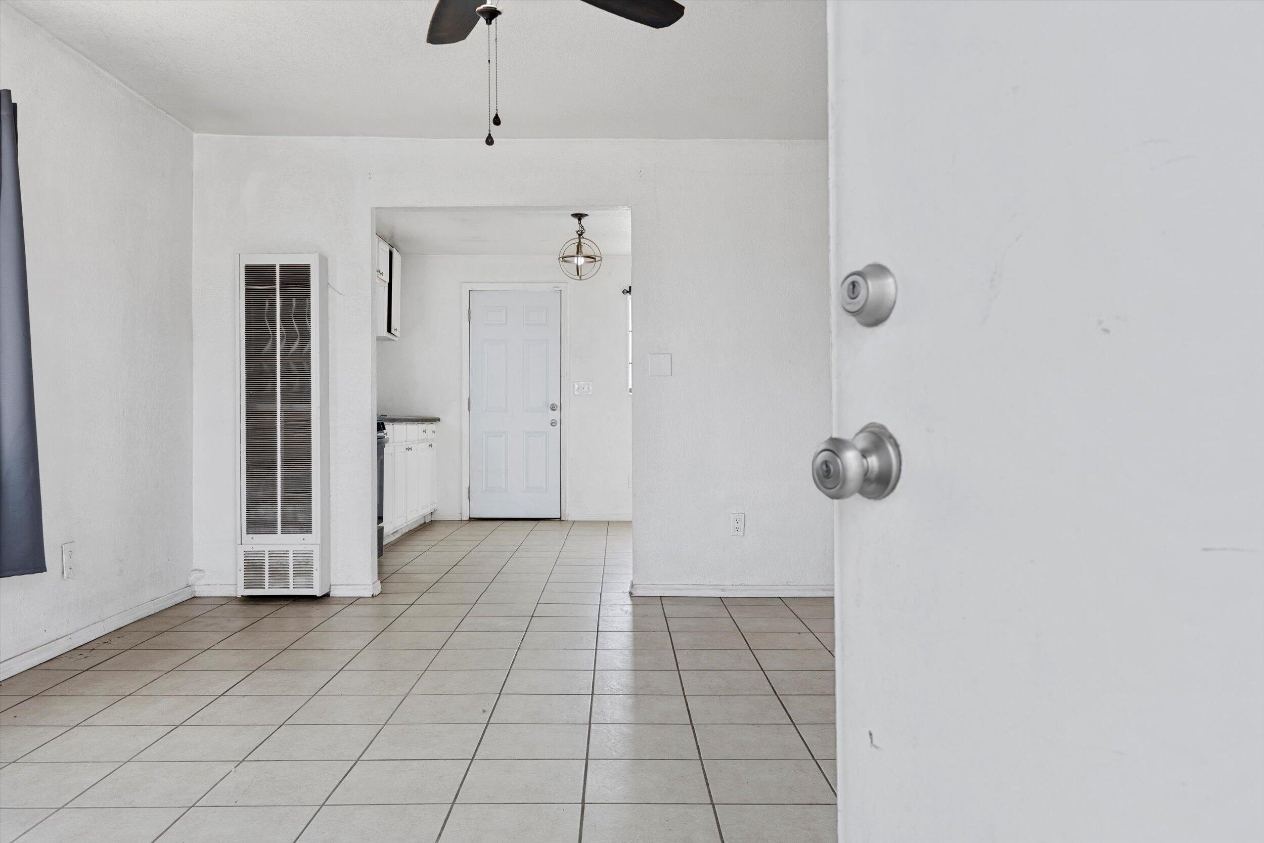 1425 Murdock St, Bakersfield, CA 93307