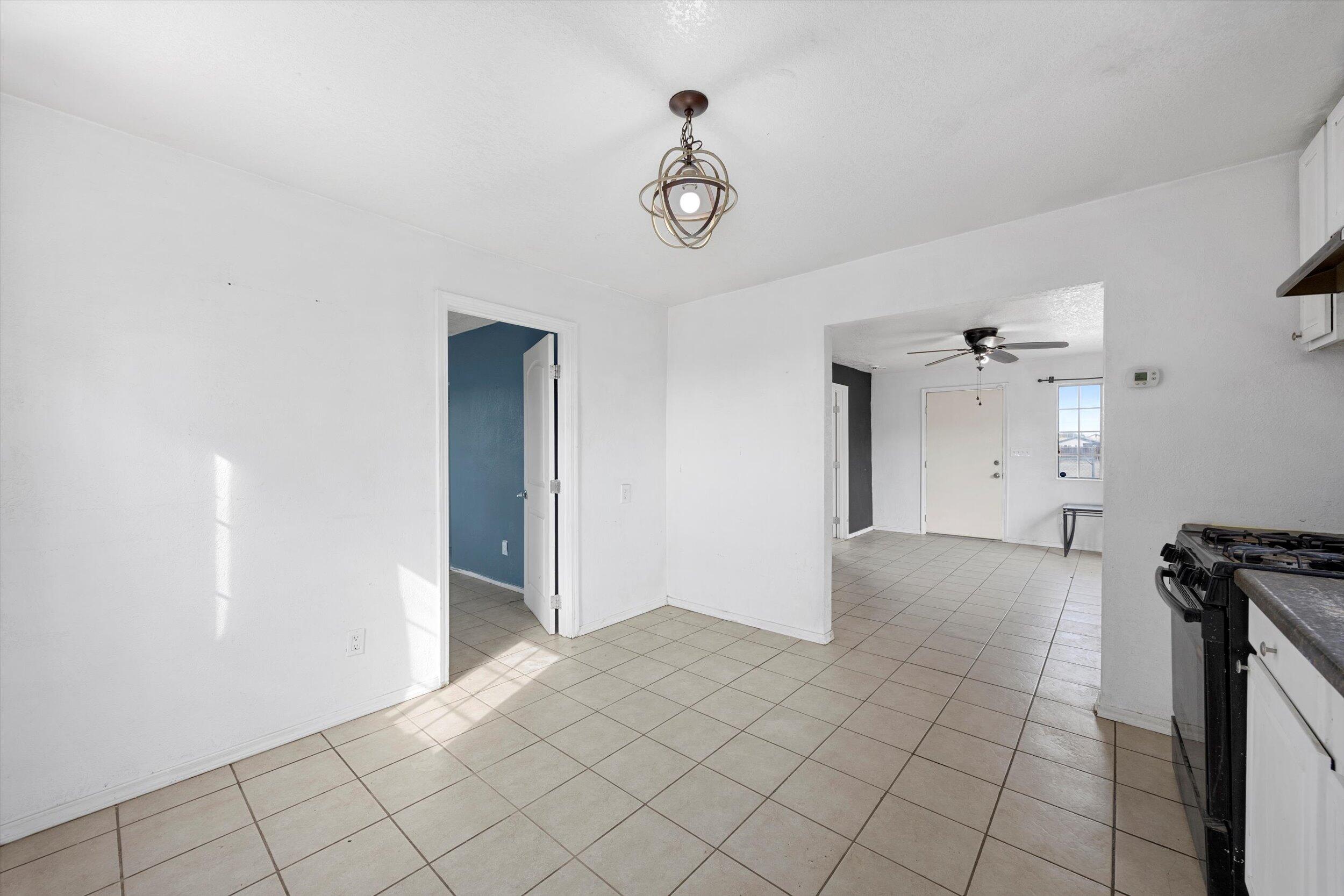 1425 Murdock St, Bakersfield, CA 93307