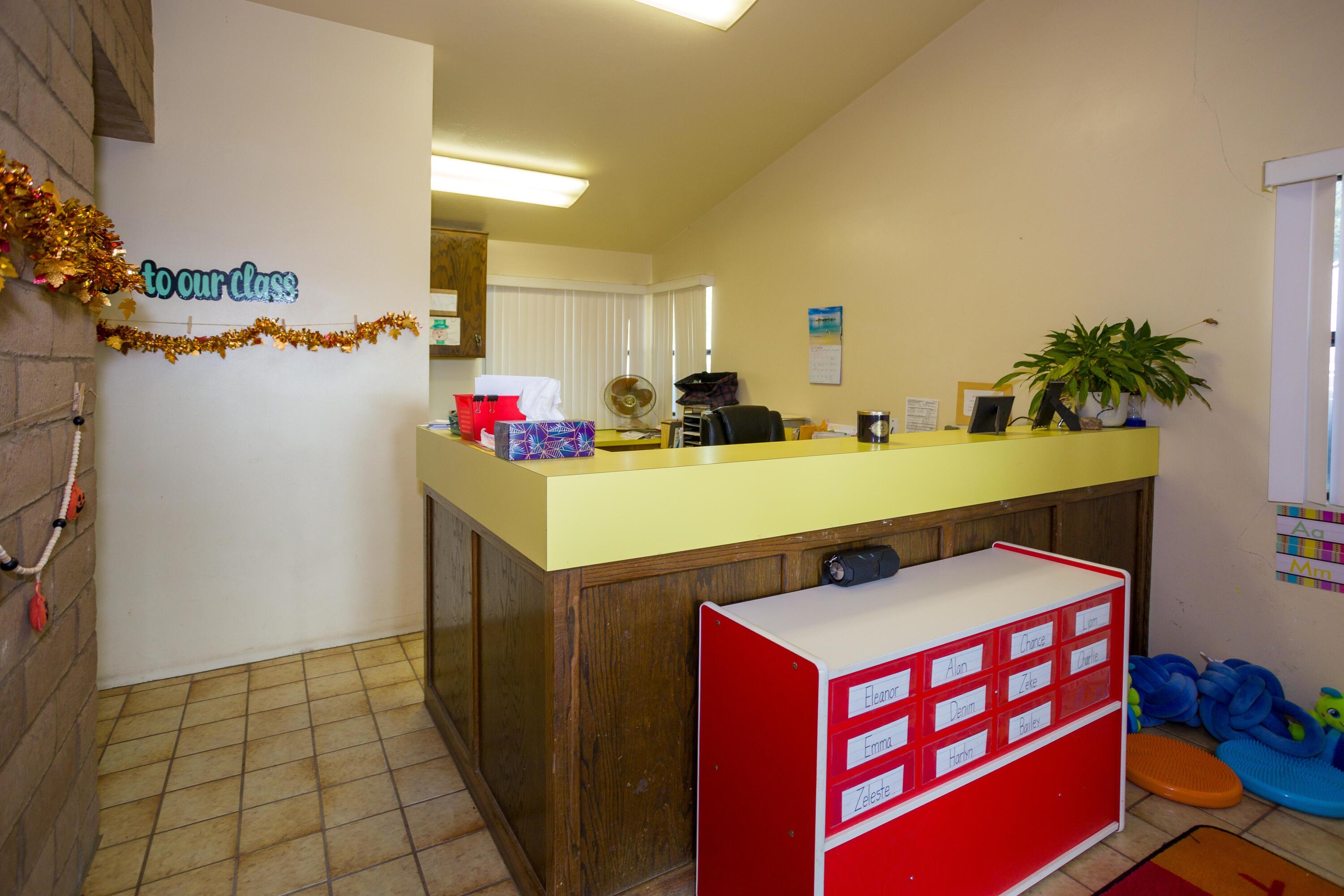 1841 N Westwood St, Porterville, CA 93257