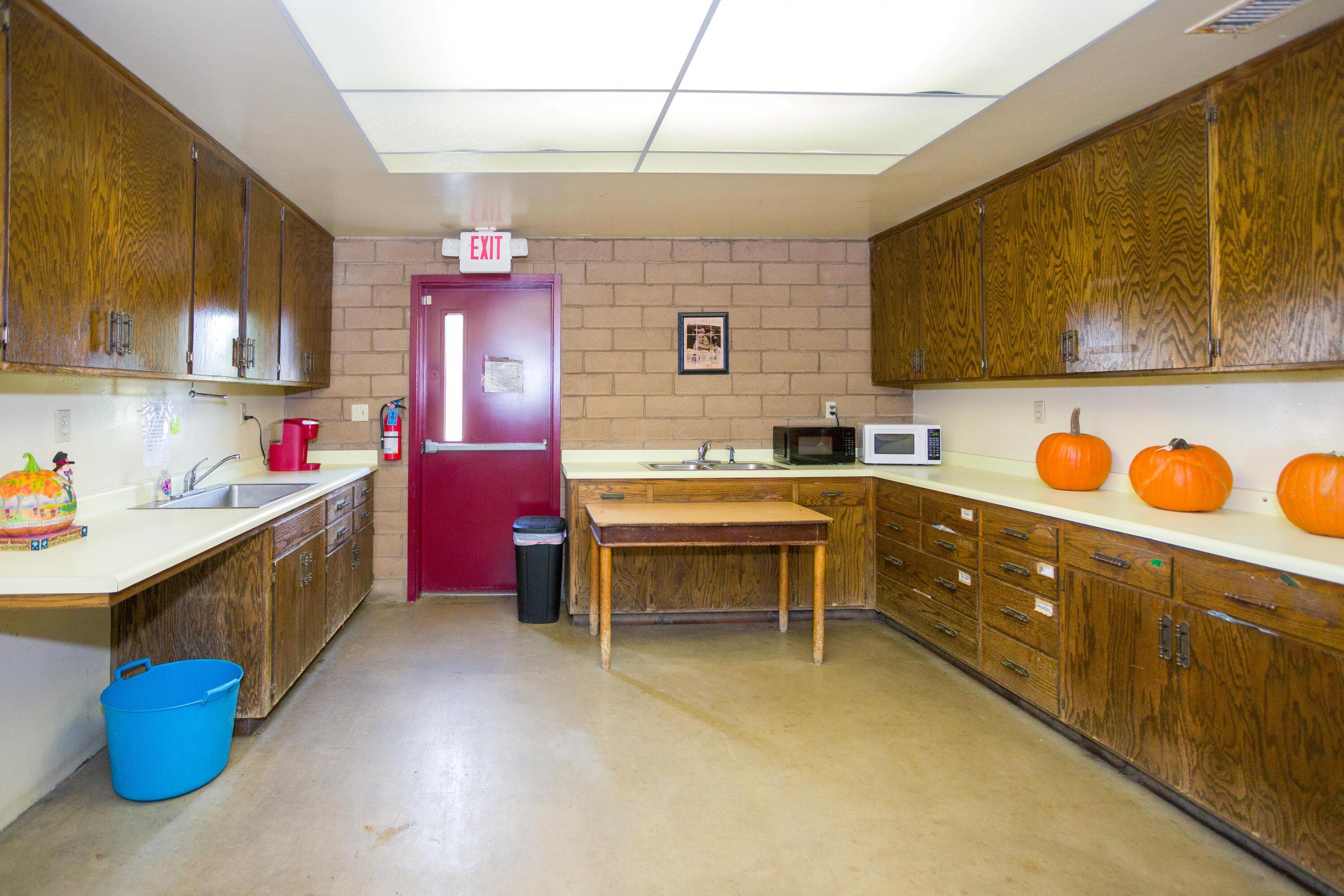 1841 N Westwood St, Porterville, CA 93257