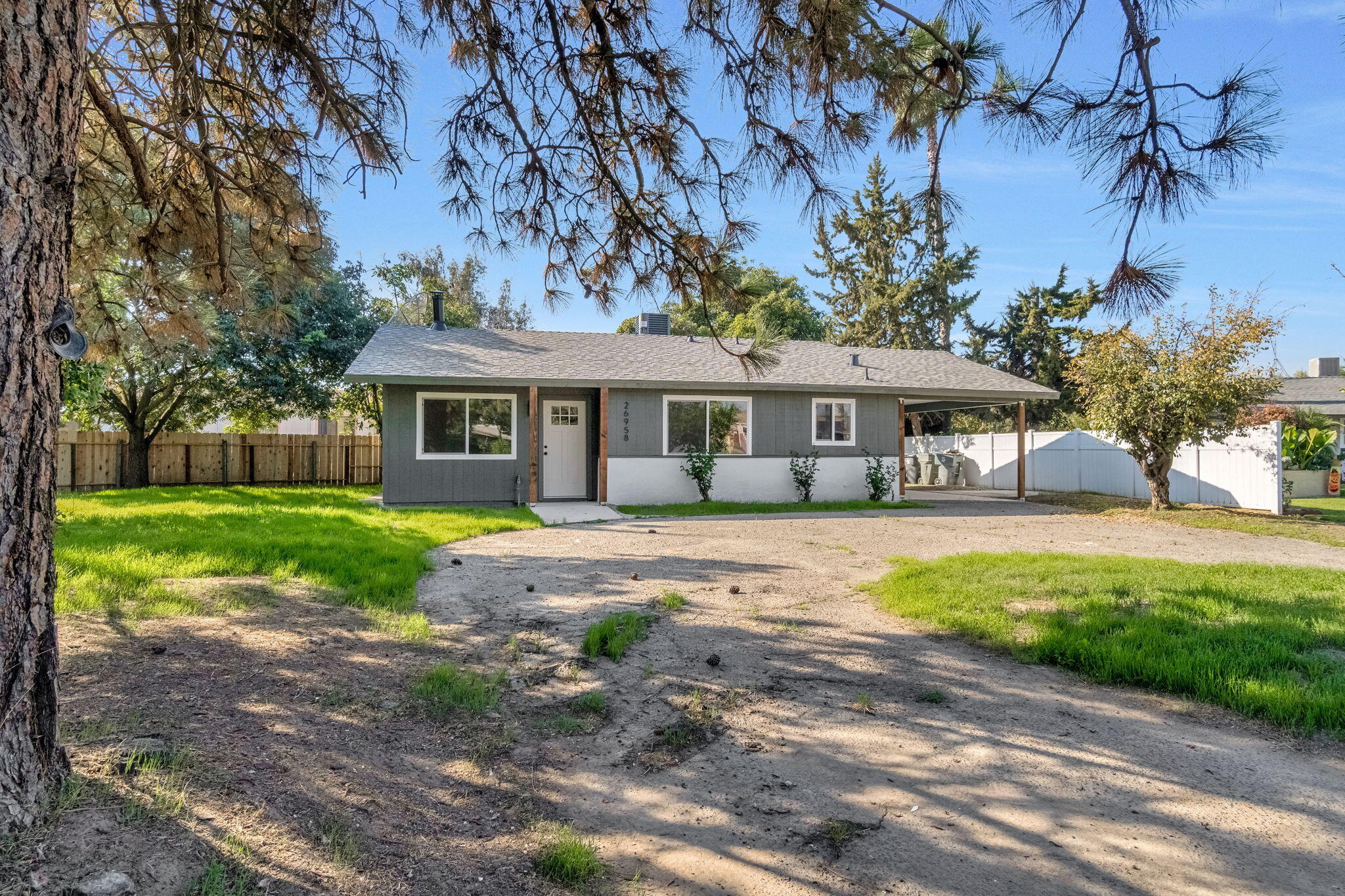 26958 John F Kennedy Ct, Madera, CA 93637