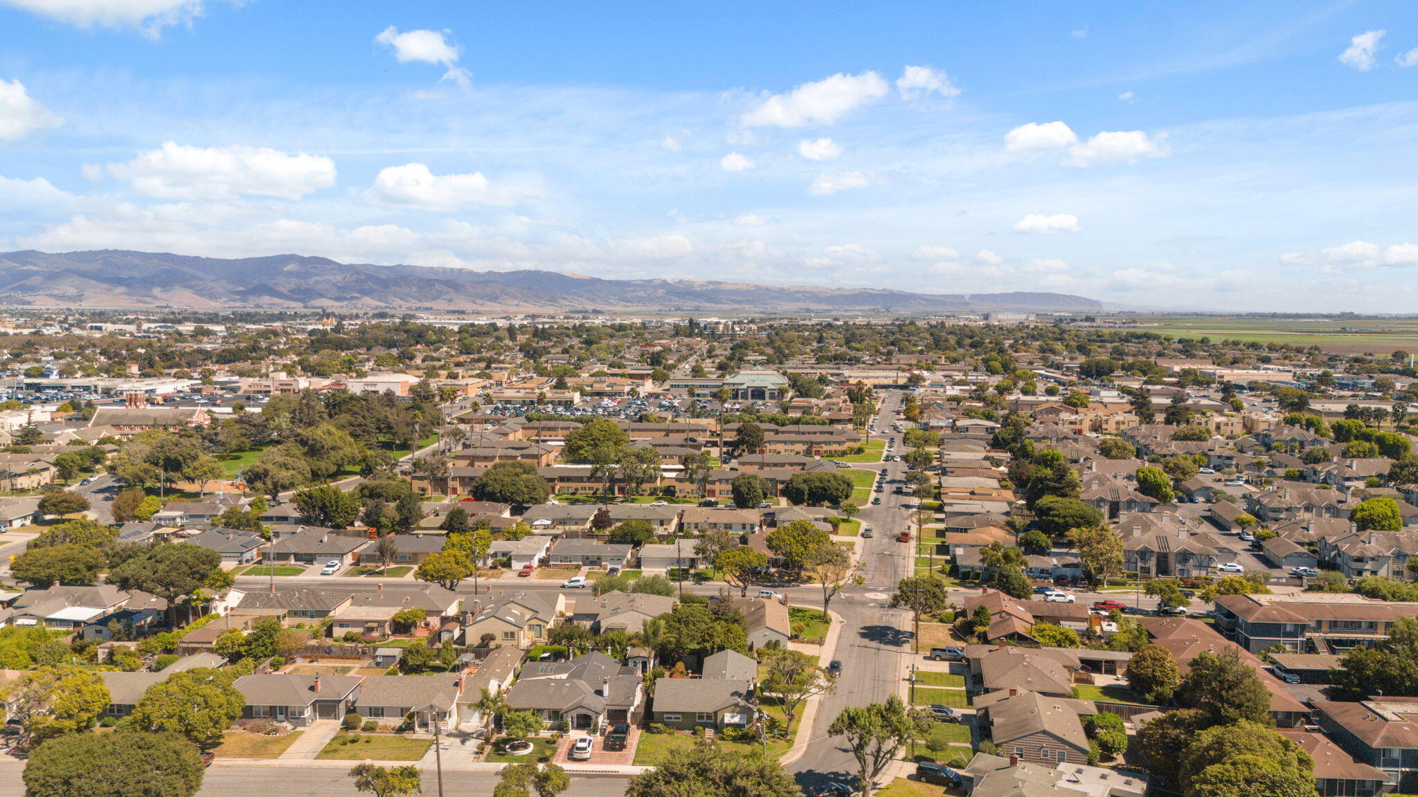 929 Capistrano Dr, Salinas, CA 93901