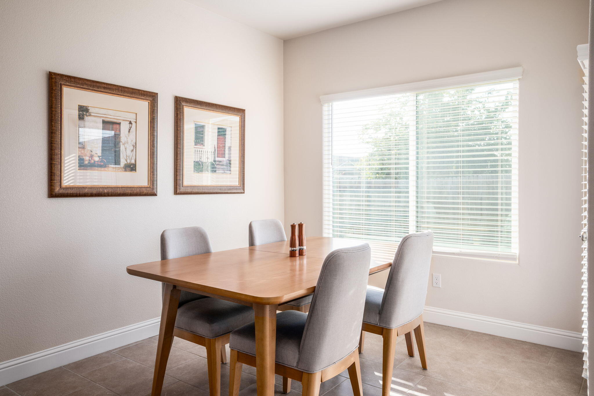 1797 Clearwater St, Tulare, CA 93274