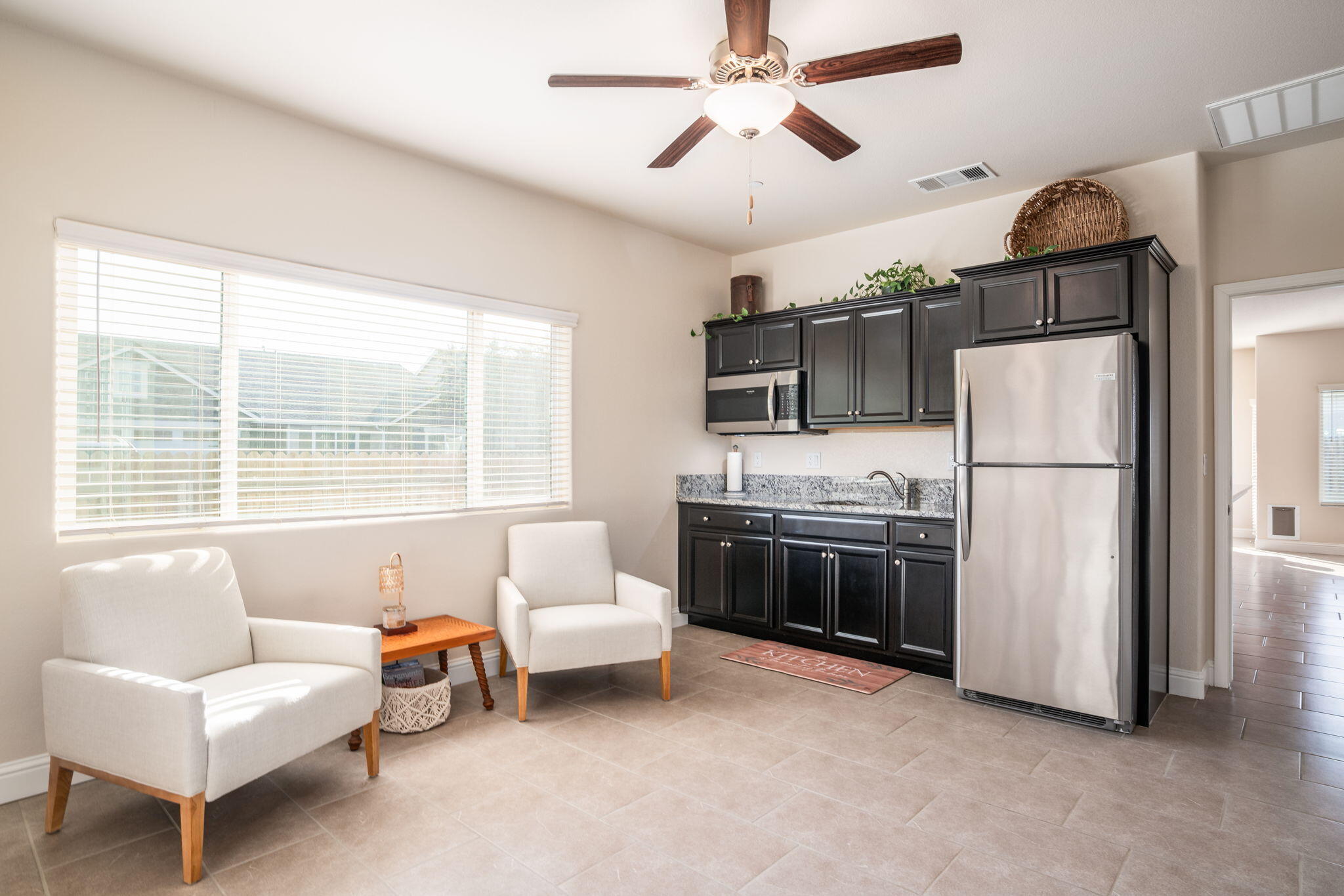 1797 Clearwater St, Tulare, CA 93274