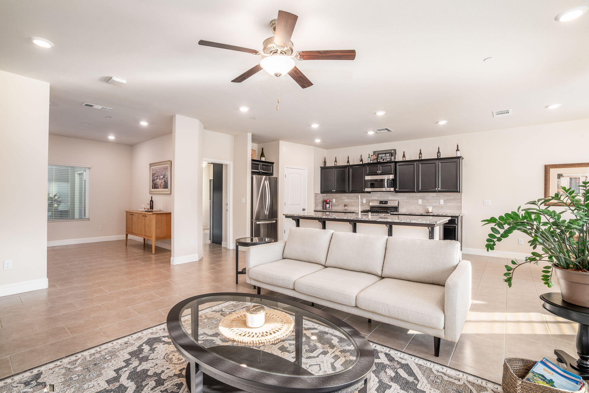 1797 Clearwater St, Tulare, CA 93274