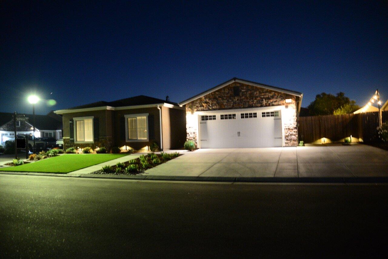 1797 Clearwater St, Tulare, CA 93274