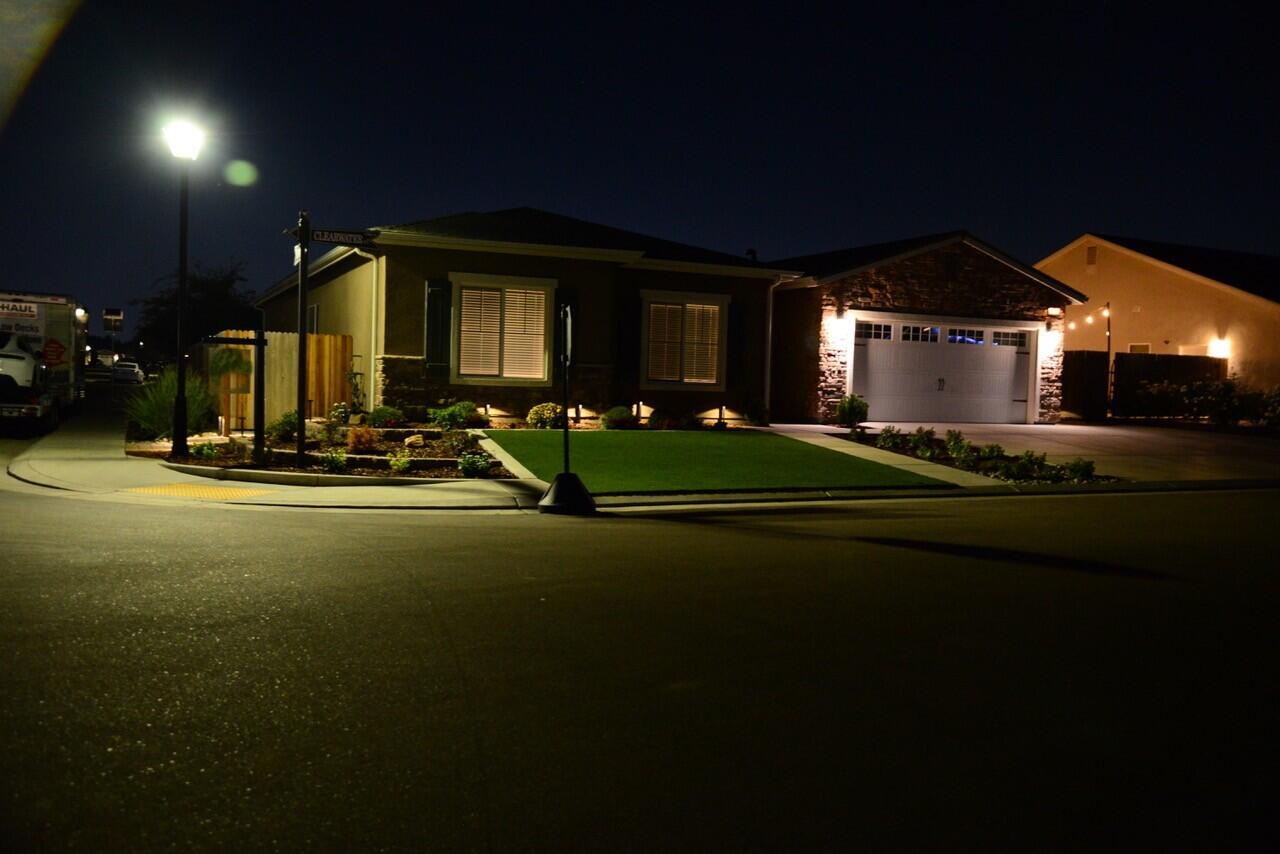 1797 Clearwater St, Tulare, CA 93274