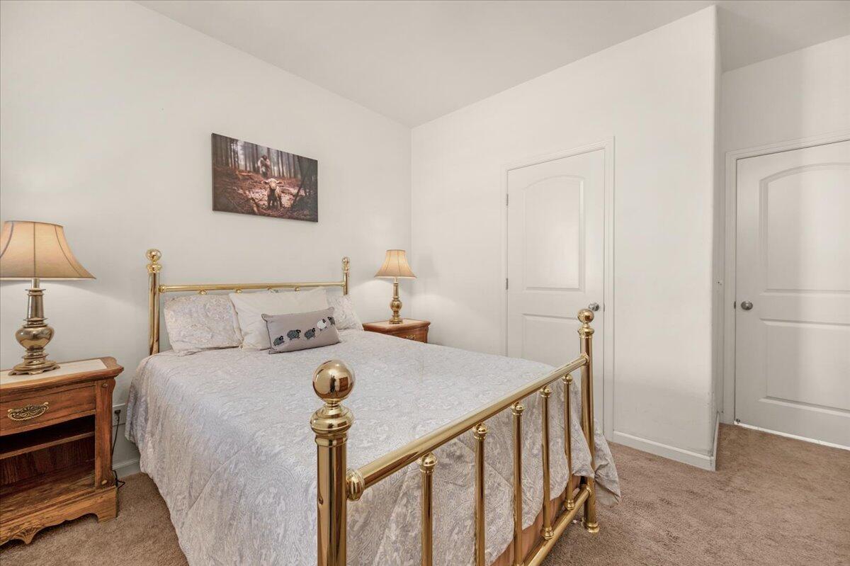 3031 SE La Vida Ct, Visalia, CA 93291