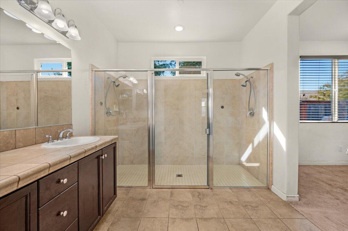 3031 SE La Vida Ct, Visalia, CA 93291