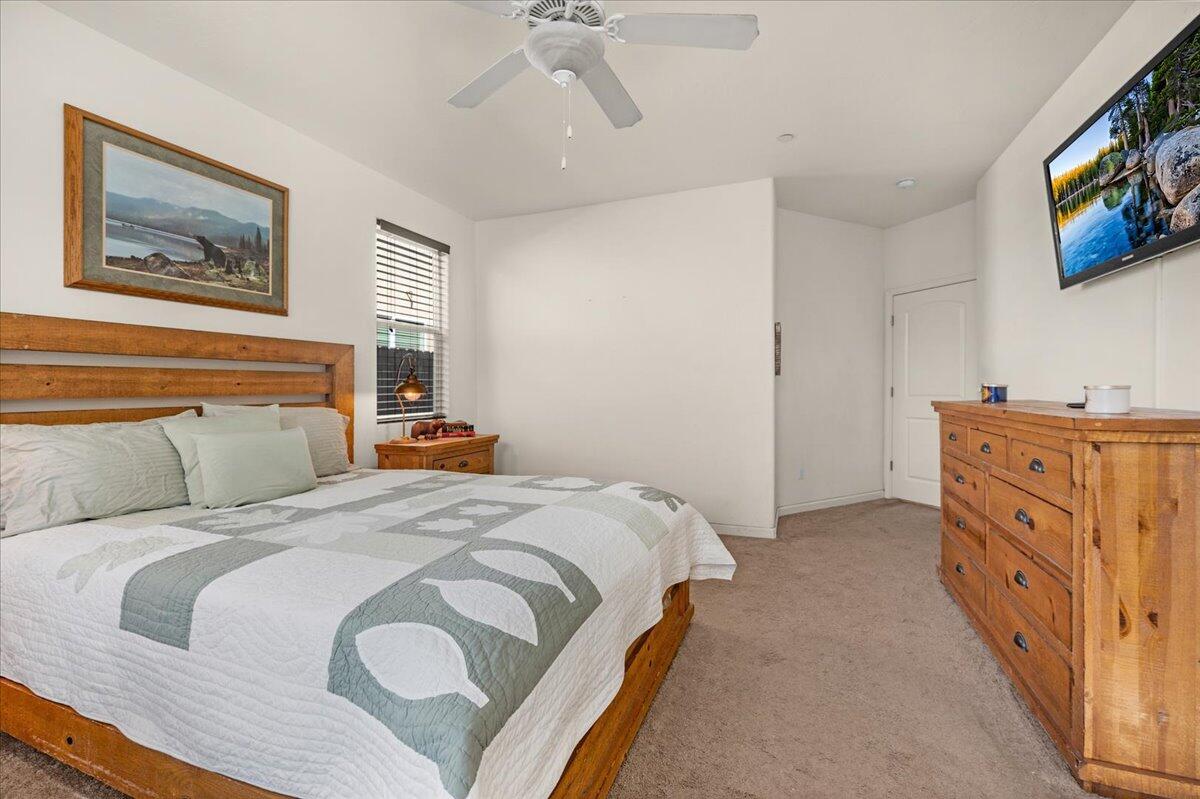 3031 SE La Vida Ct, Visalia, CA 93291