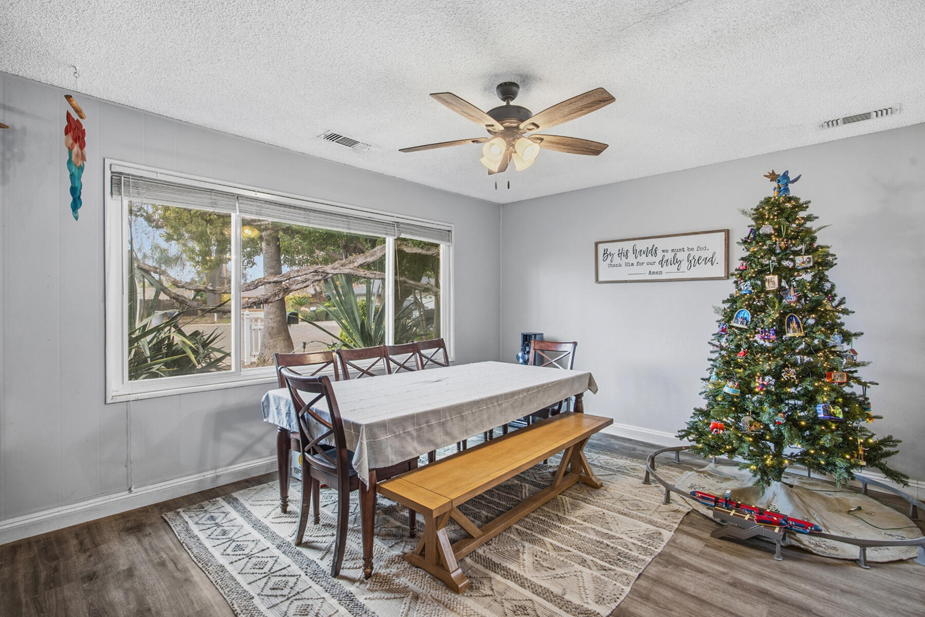 2030 S Woodland St, Visalia, CA 93277