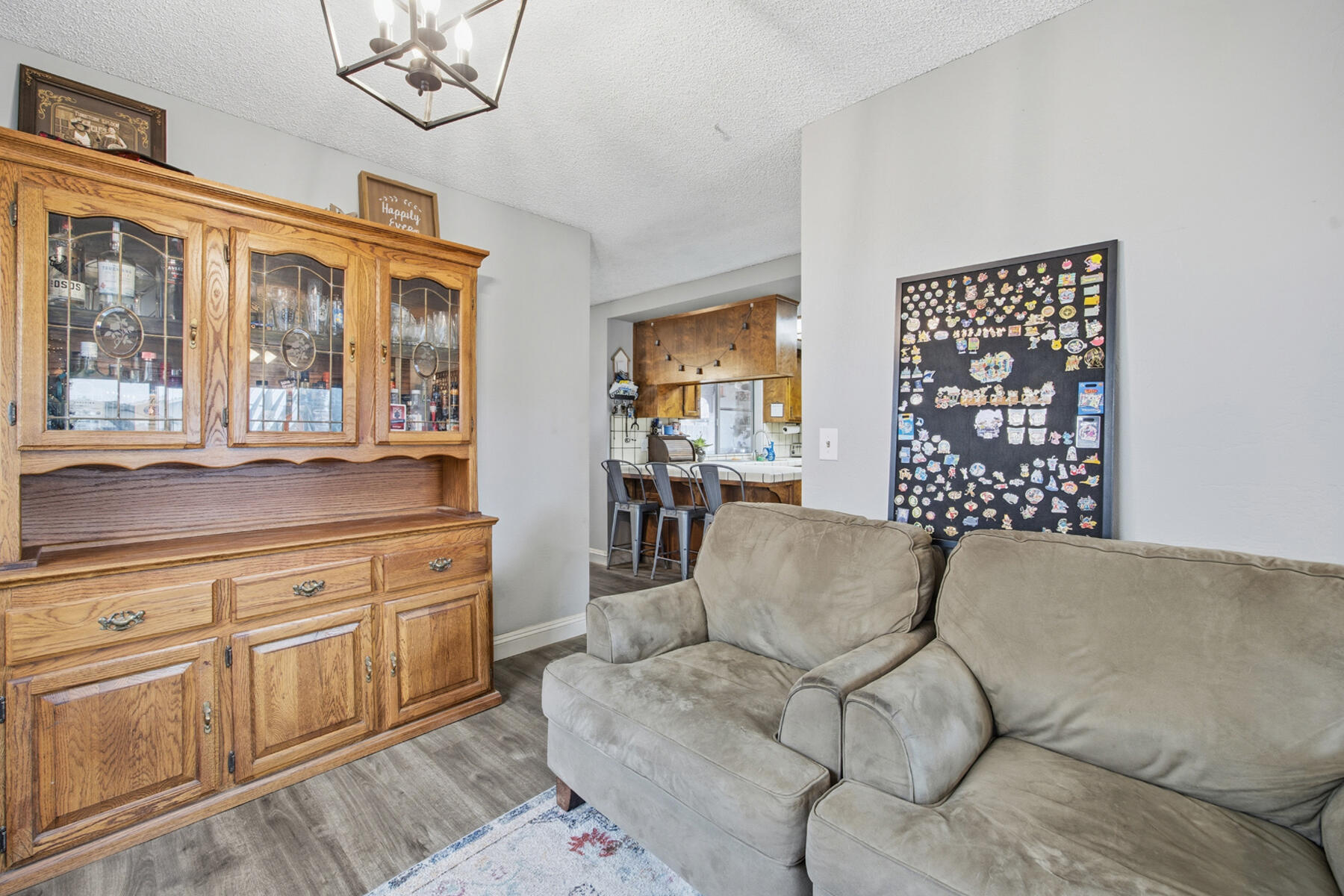 2030 S Woodland St, Visalia, CA 93277