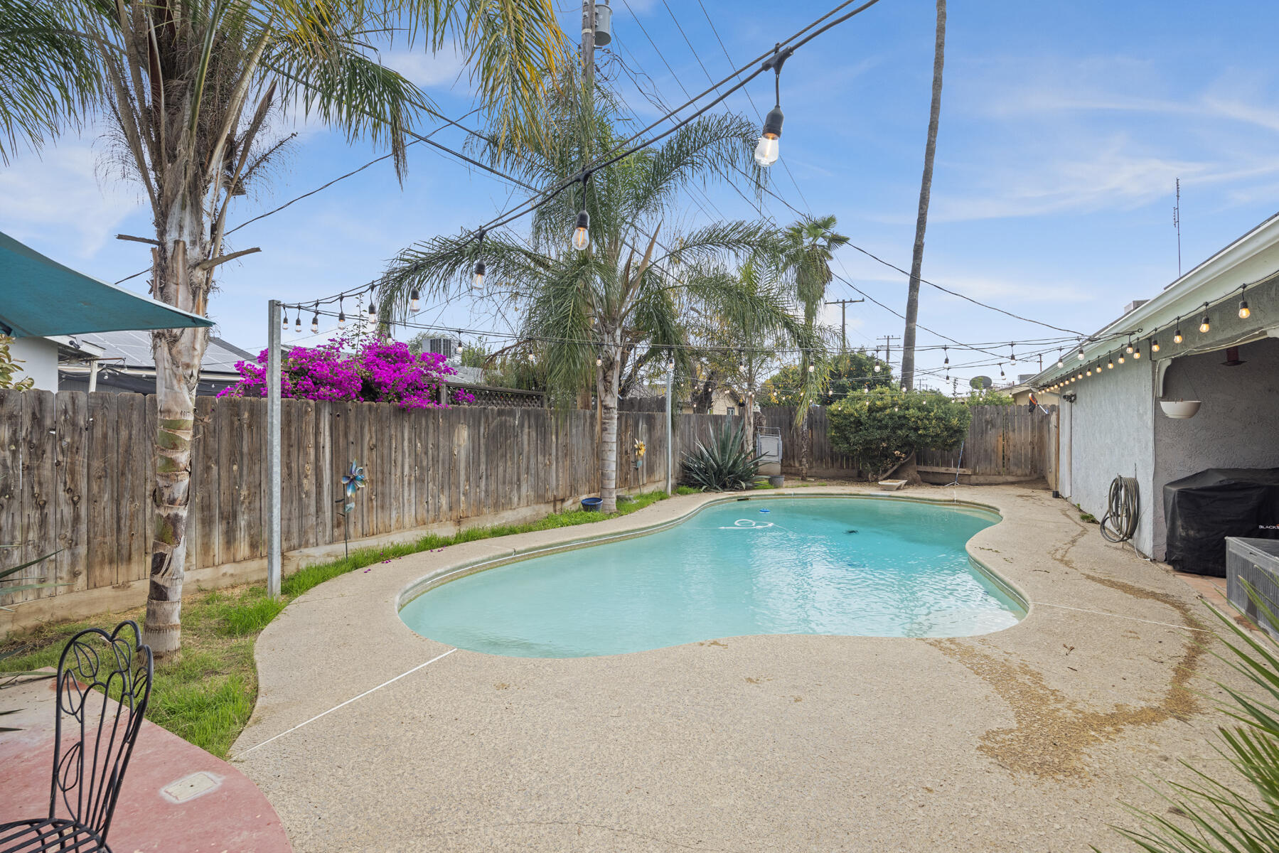 2030 S Woodland St, Visalia, CA 93277