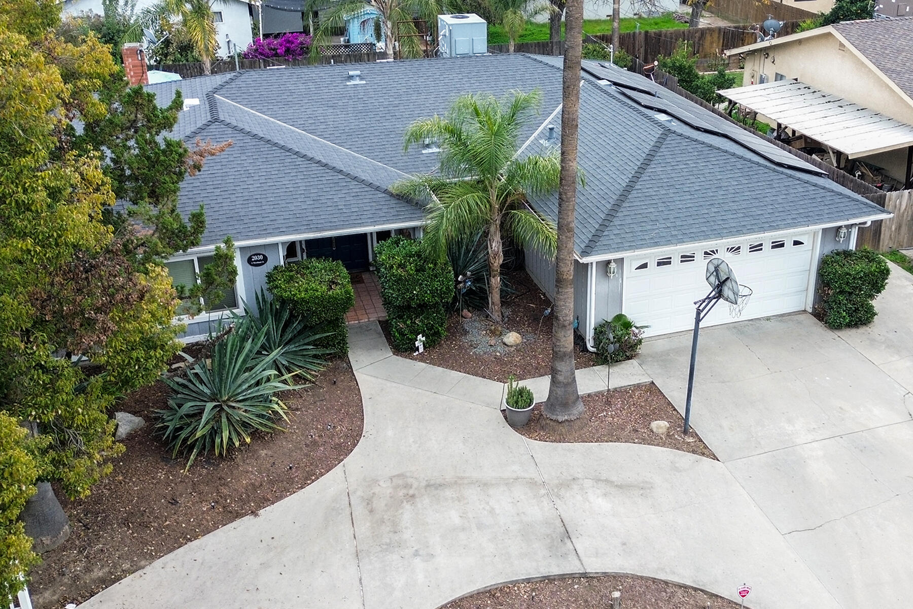 2030 S Woodland St, Visalia, CA 93277