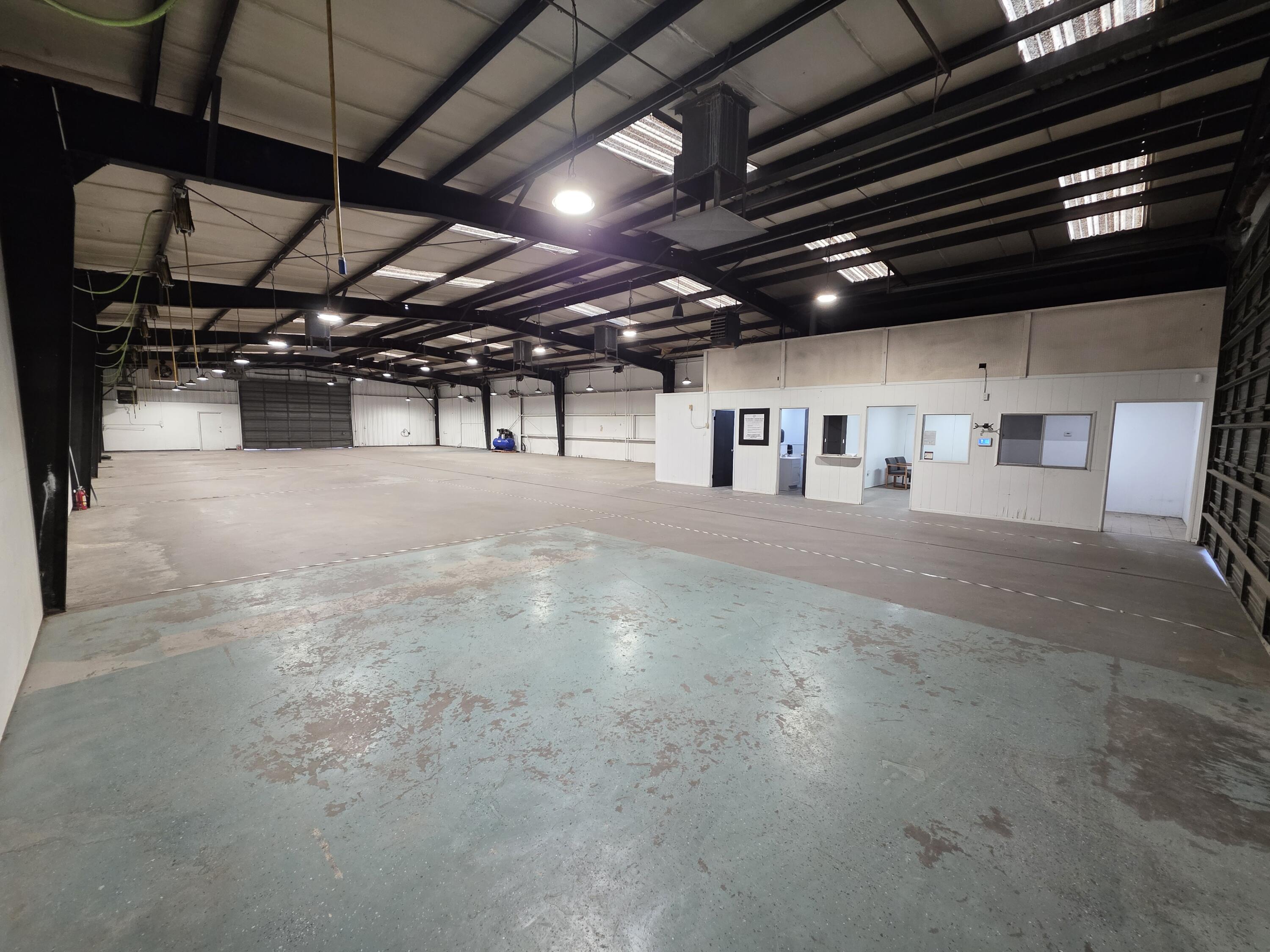 727 E Center Ave, Visalia, CA 93292