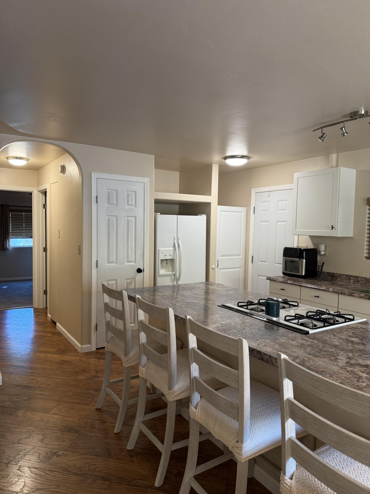 43000 Sierra Dr #20, Three Rivers, CA 93271