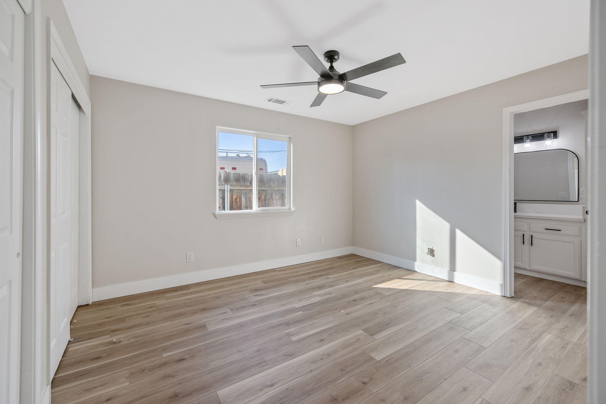 1633 Chase Ave, Corcoran, CA 93212