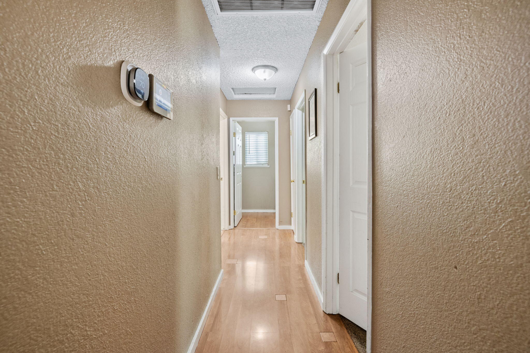 1128 N Jefferson St, Tulare, CA 93274