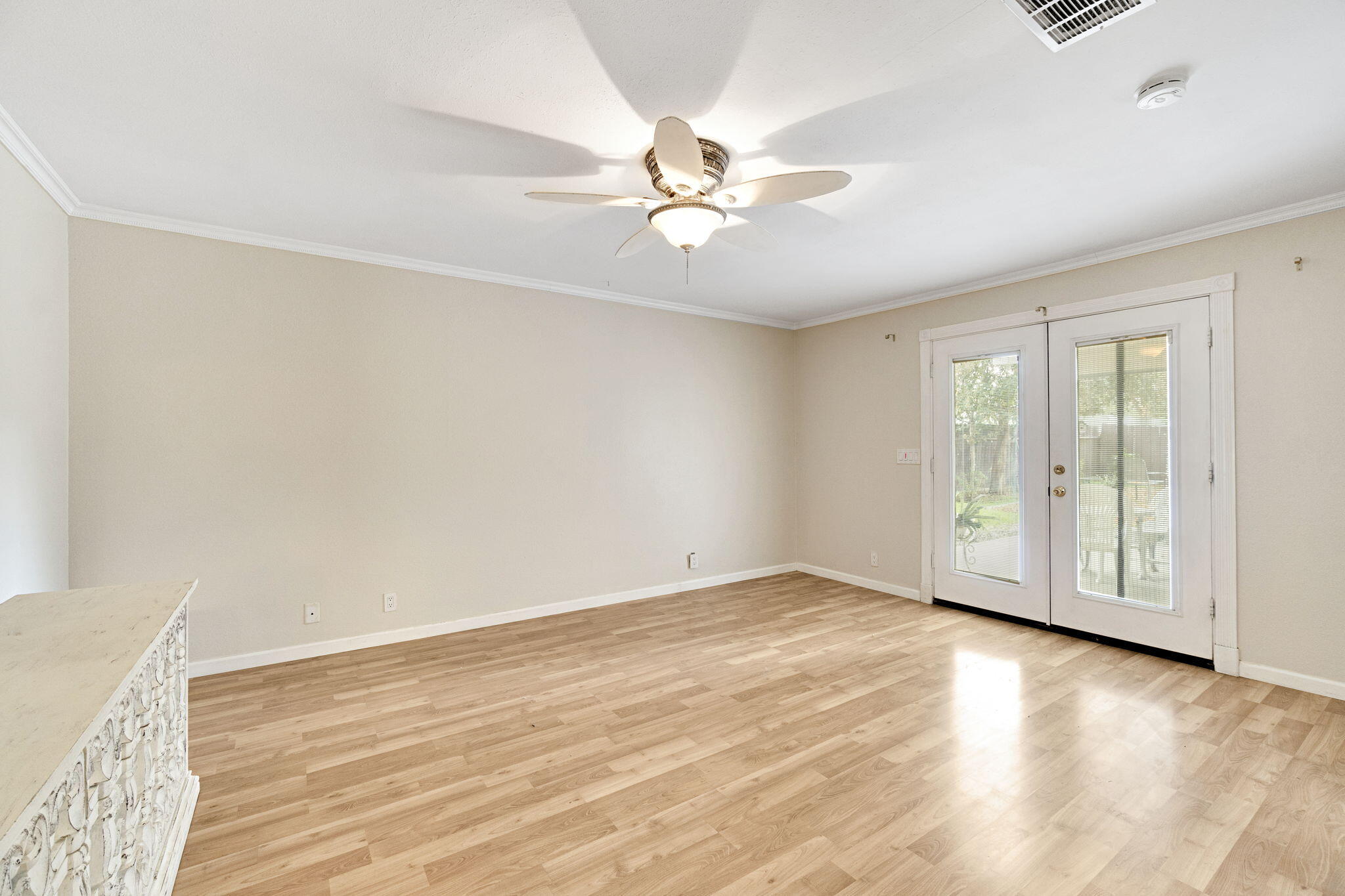 73 Devon Dr, Lemoore, CA 93245