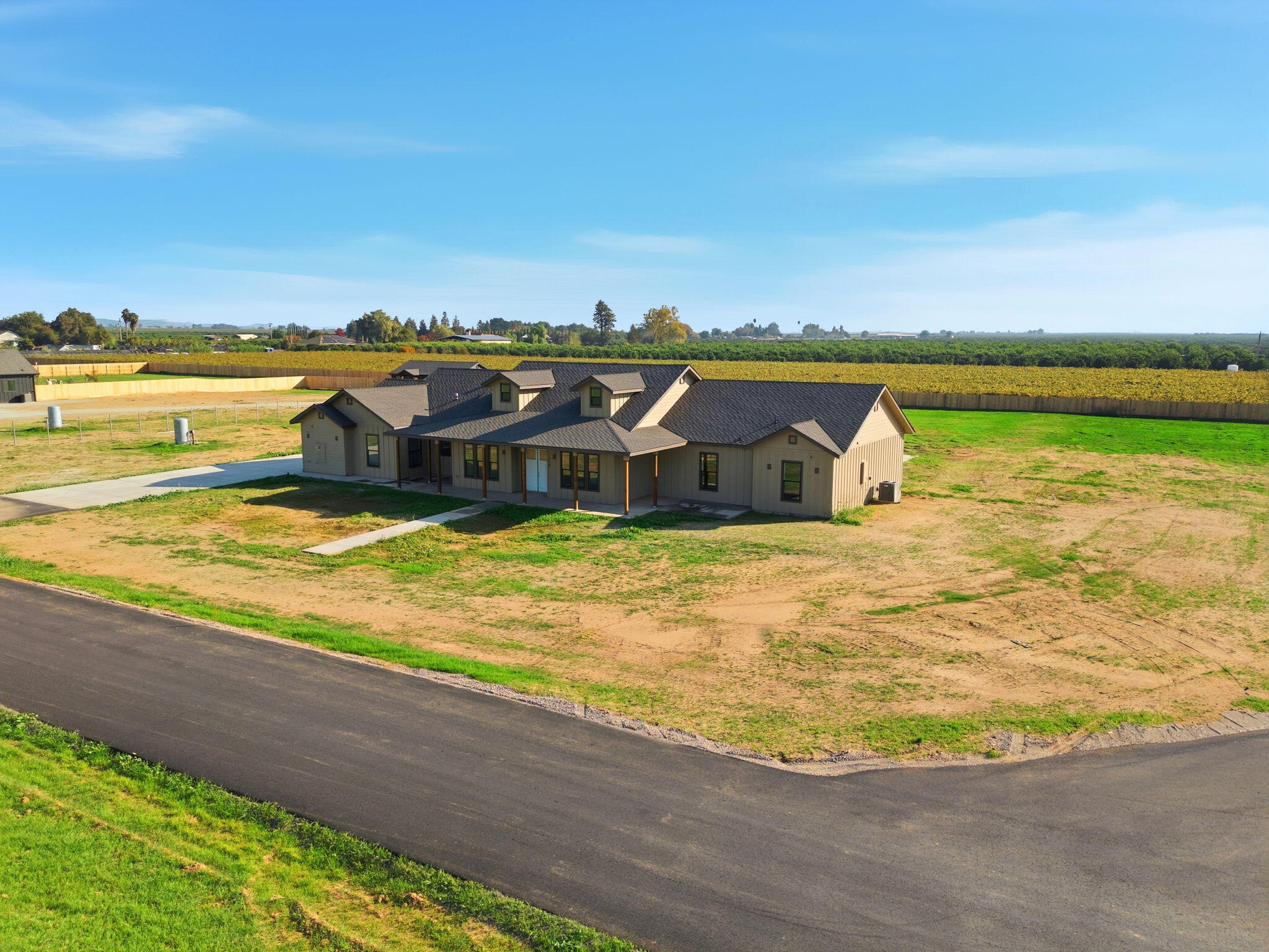 605 S Anderson B Rd, Exeter, CA 93221