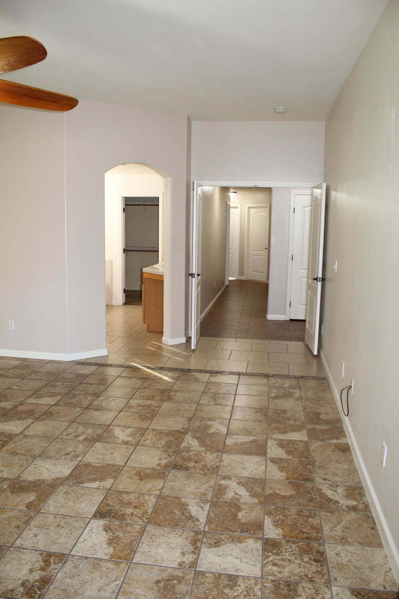 4714 W Ashland Ave, Visalia, CA 93277