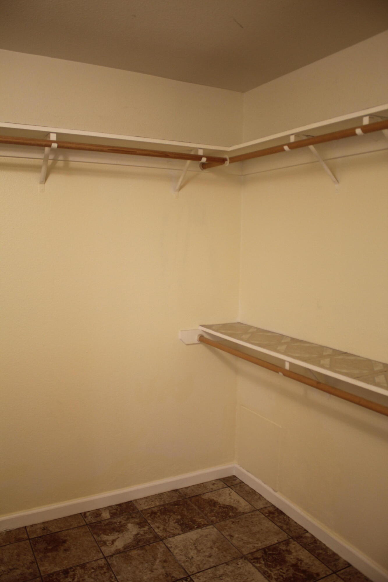 4714 W Ashland Ave, Visalia, CA 93277