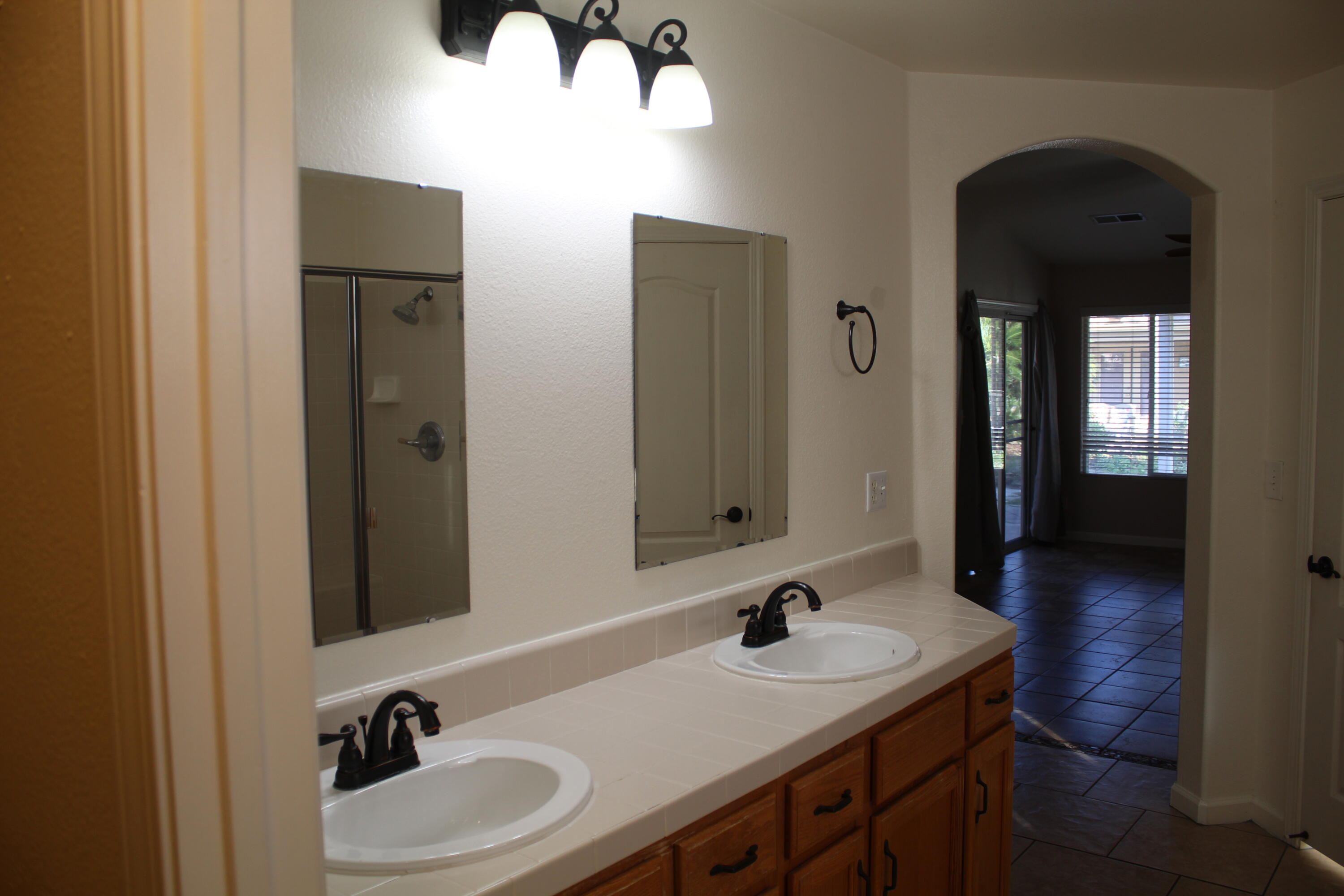 4714 W Ashland Ave, Visalia, CA 93277