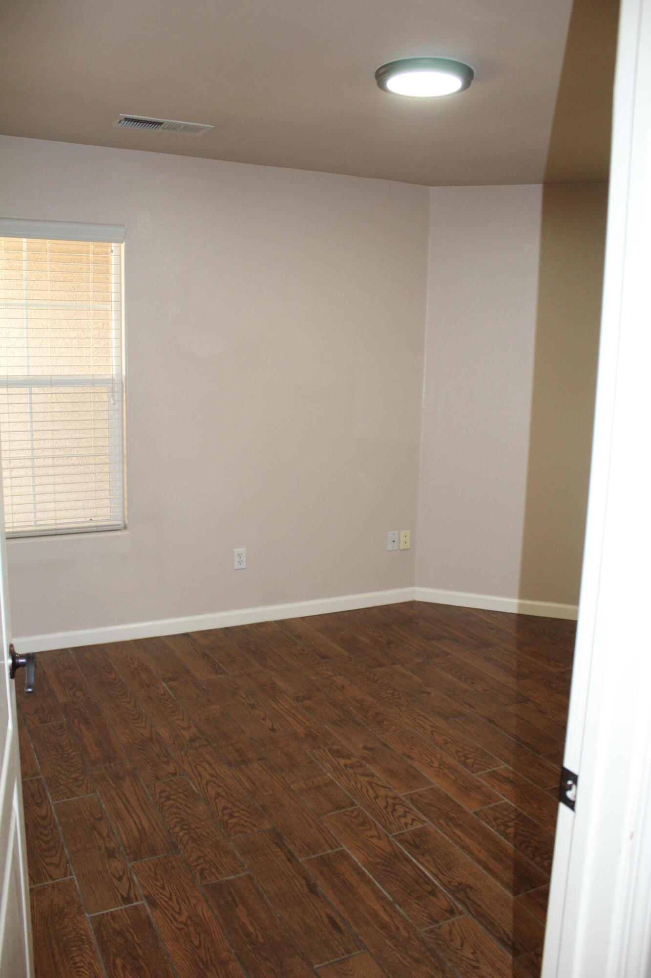 4714 W Ashland Ave, Visalia, CA 93277