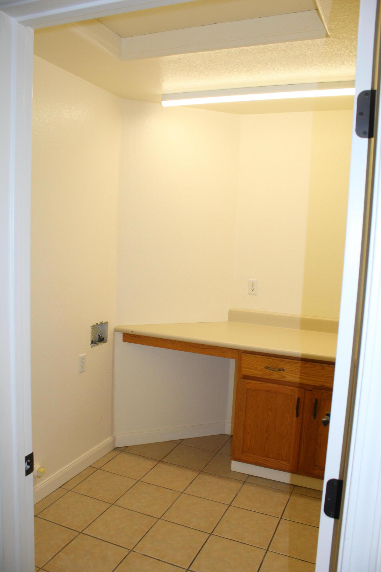 4714 W Ashland Ave, Visalia, CA 93277