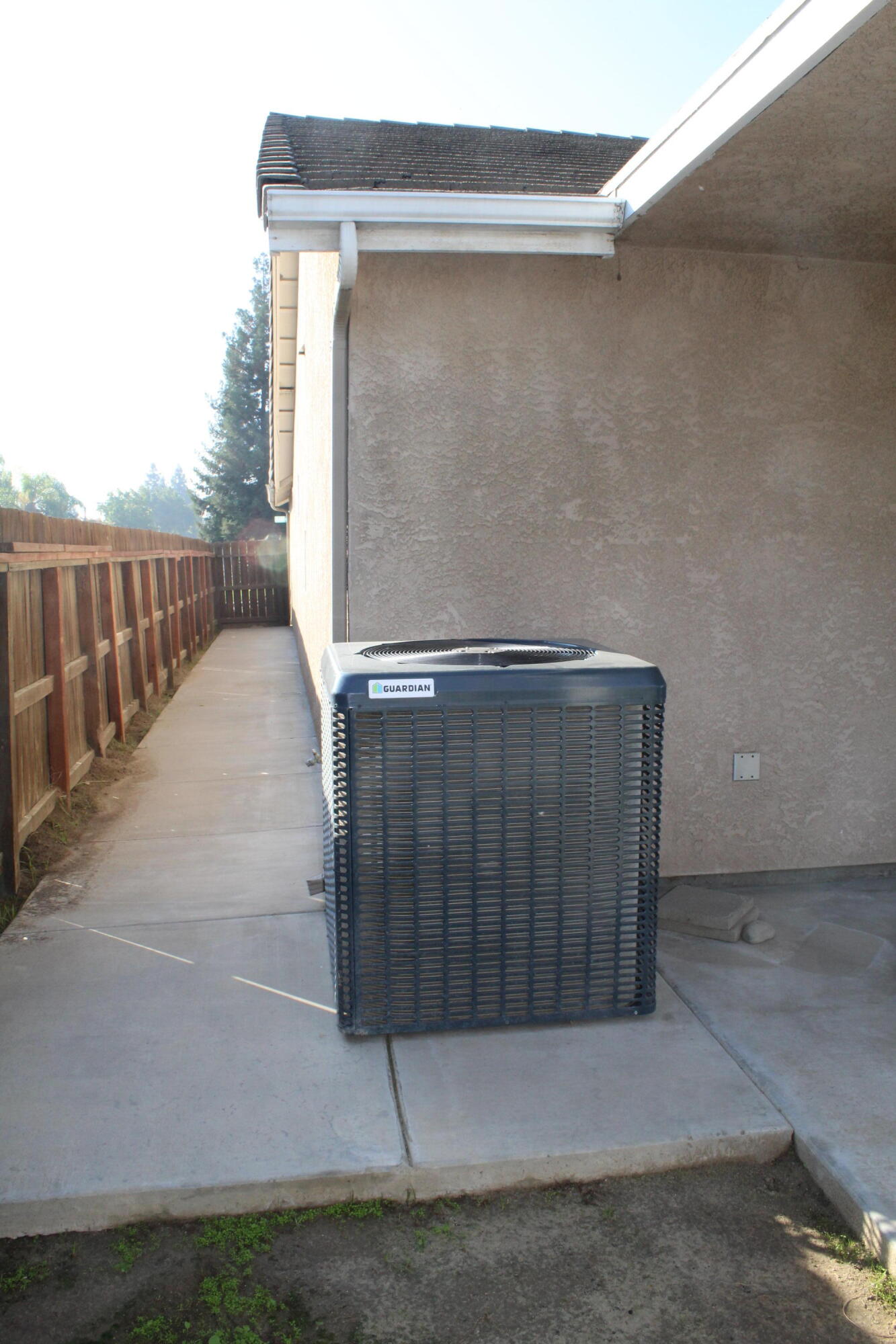 4714 W Ashland Ave, Visalia, CA 93277