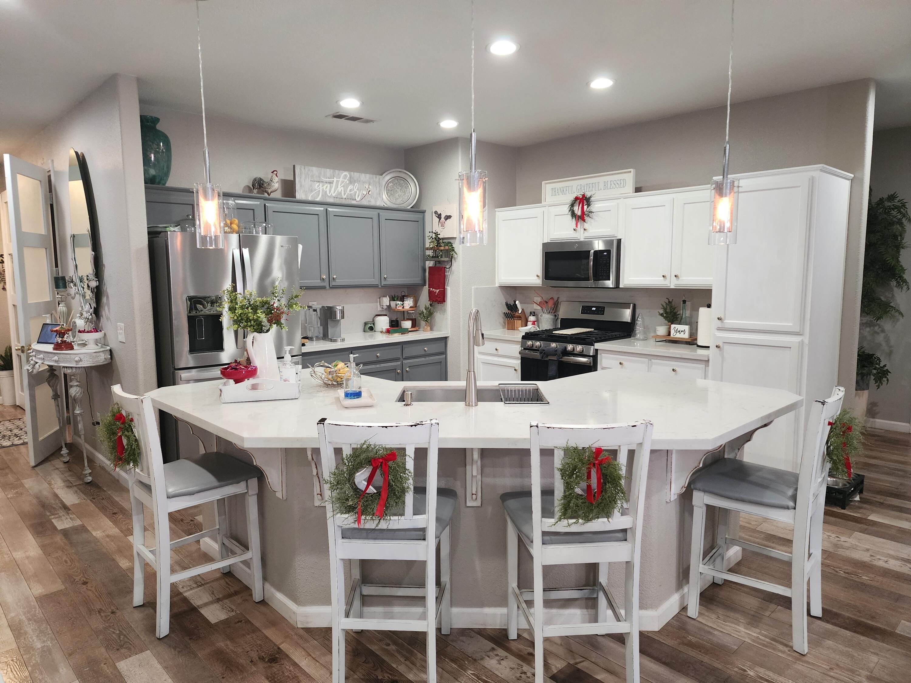 1750 Riesling St, Tulare, CA 93274