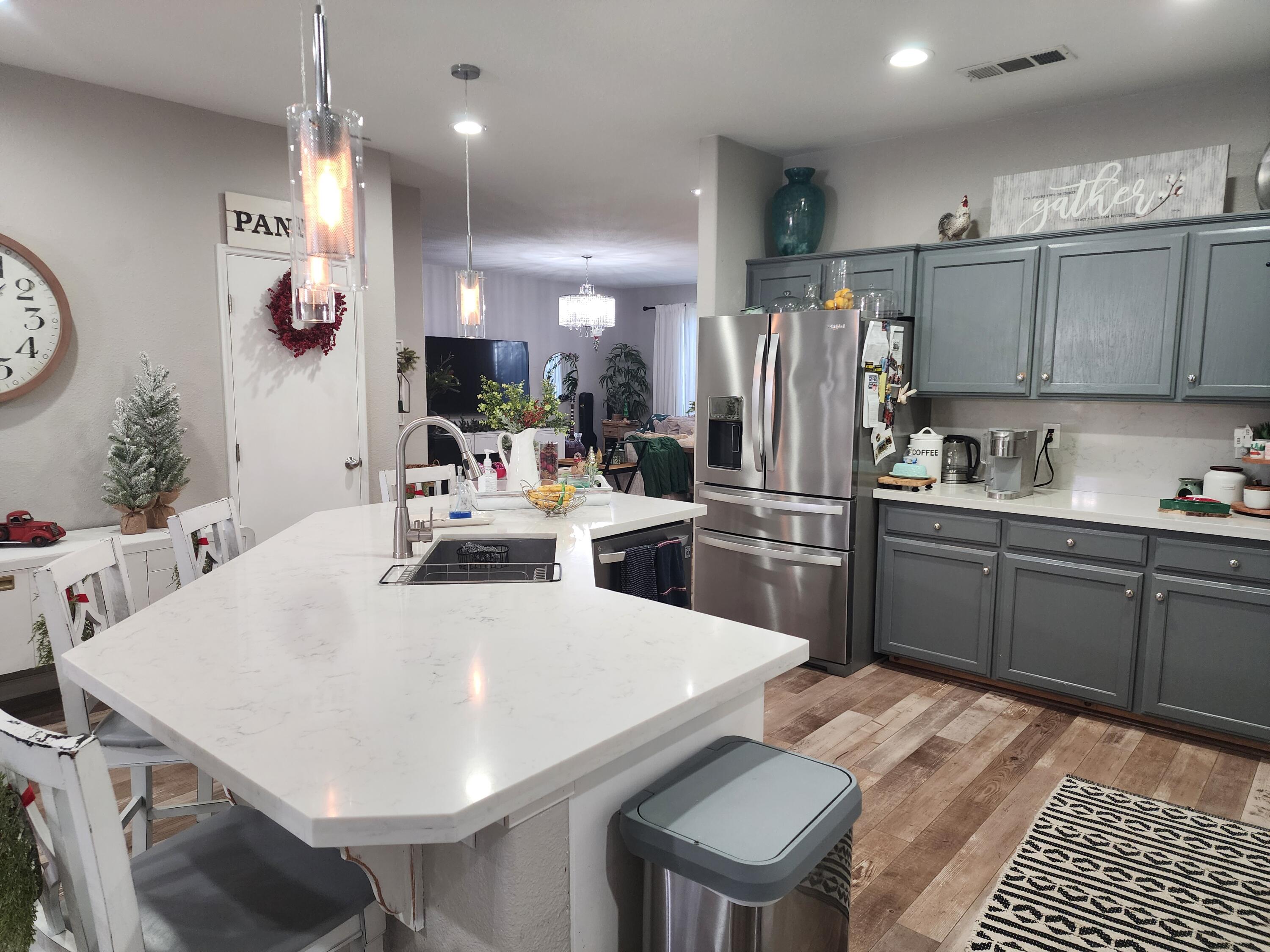 1750 Riesling St, Tulare, CA 93274