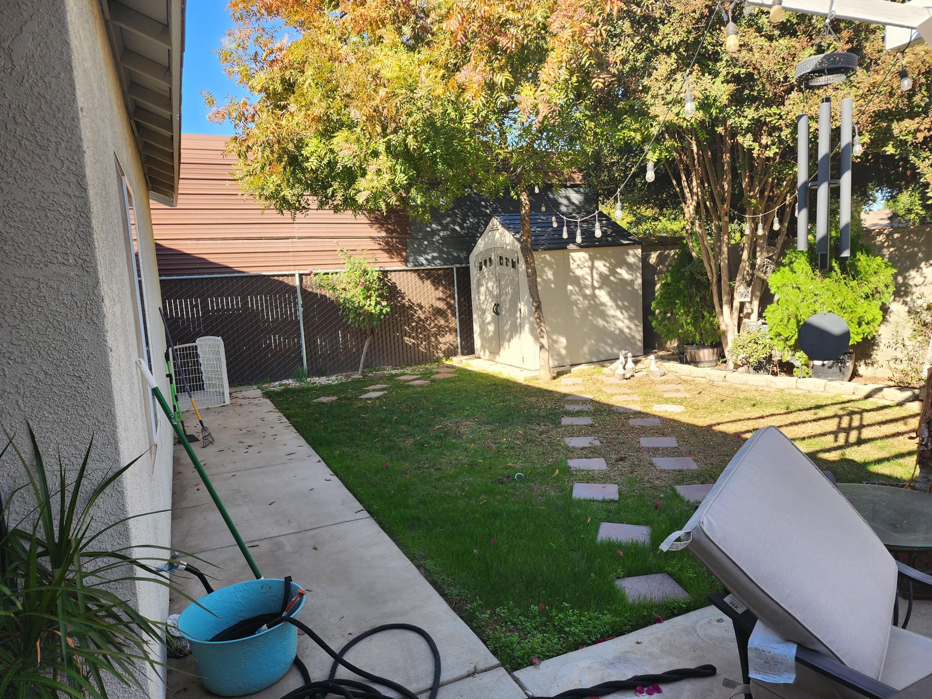 1750 Riesling St, Tulare, CA 93274