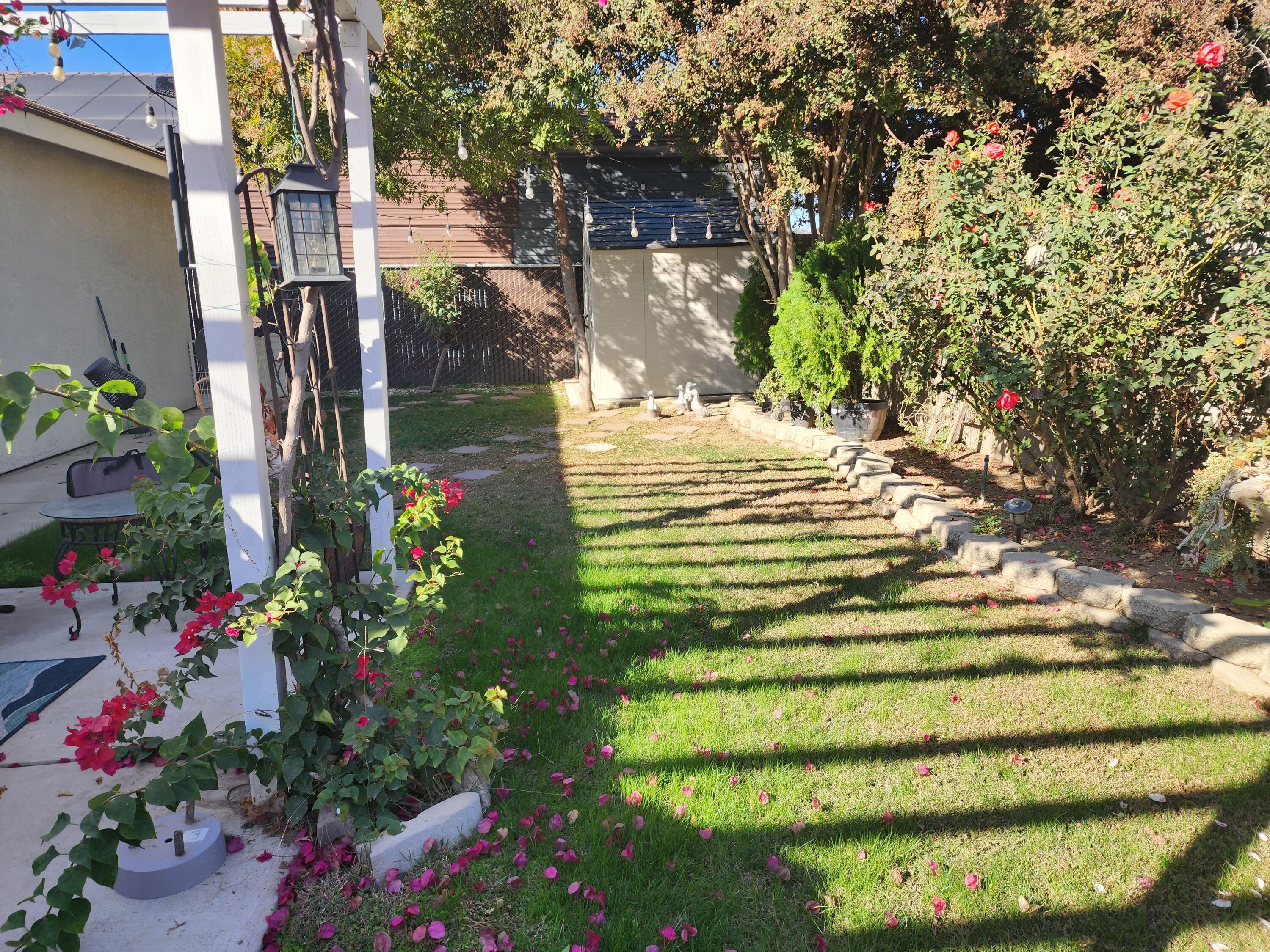 1750 Riesling St, Tulare, CA 93274