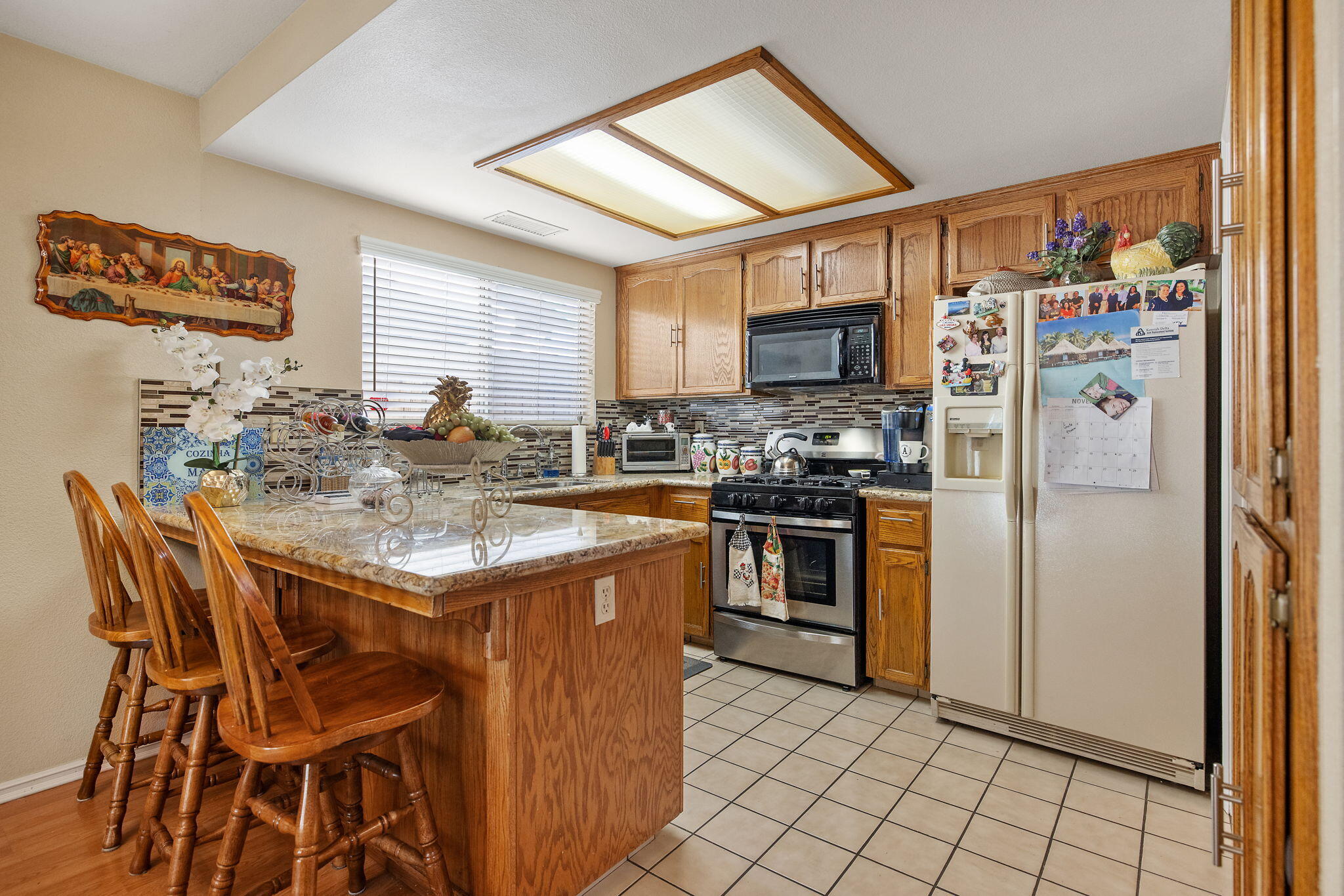 605 Catalina Cir, Tulare, CA 93274