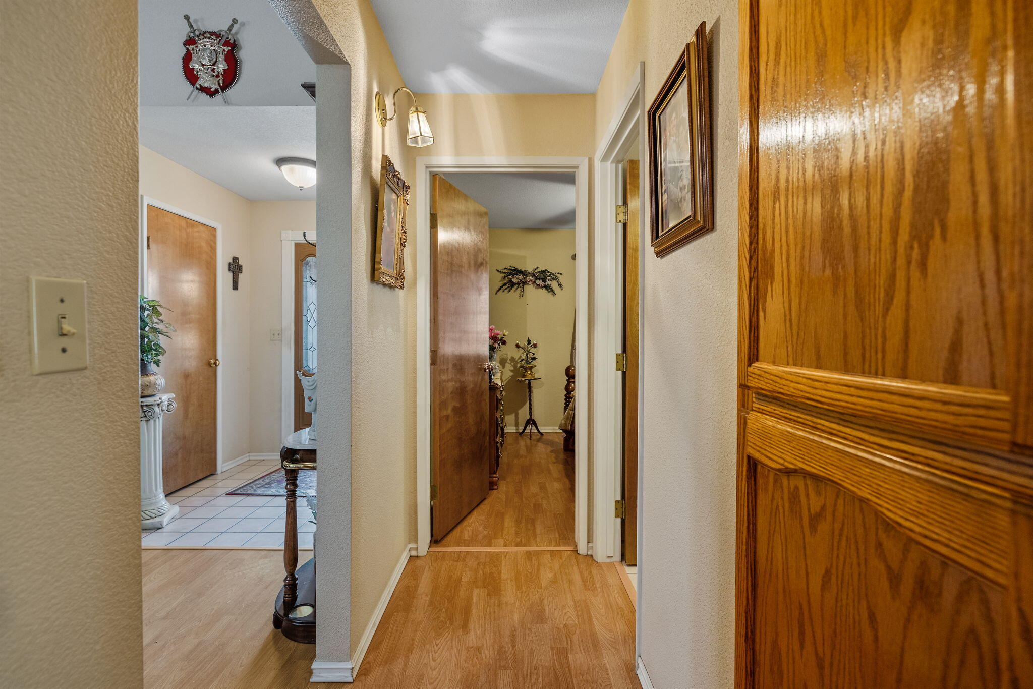 605 Catalina Cir, Tulare, CA 93274