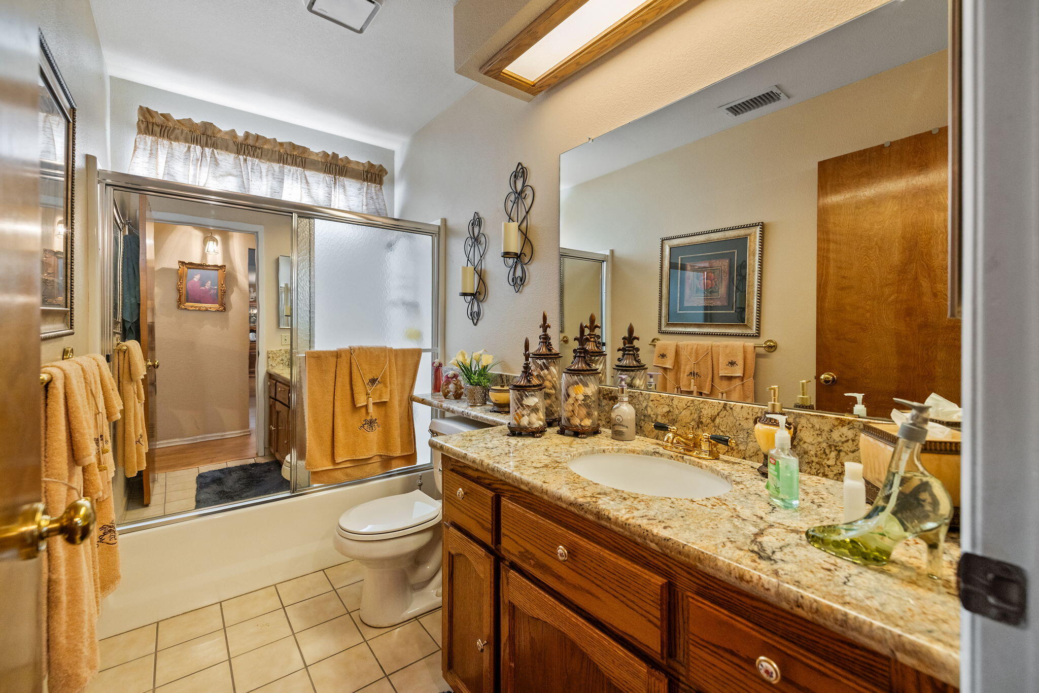 605 Catalina Cir, Tulare, CA 93274