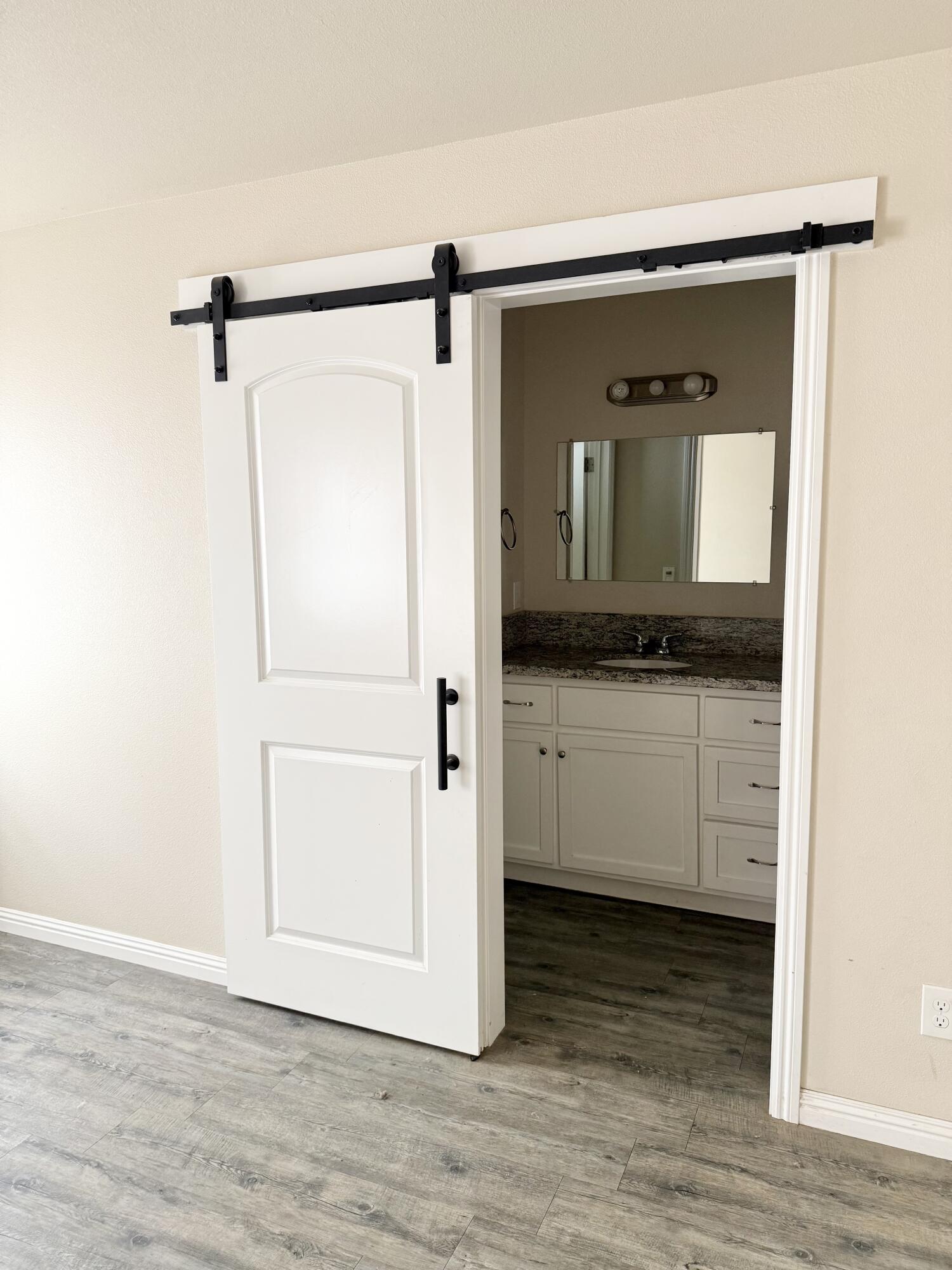 1478 N Belmont #E, Exeter, CA 93221