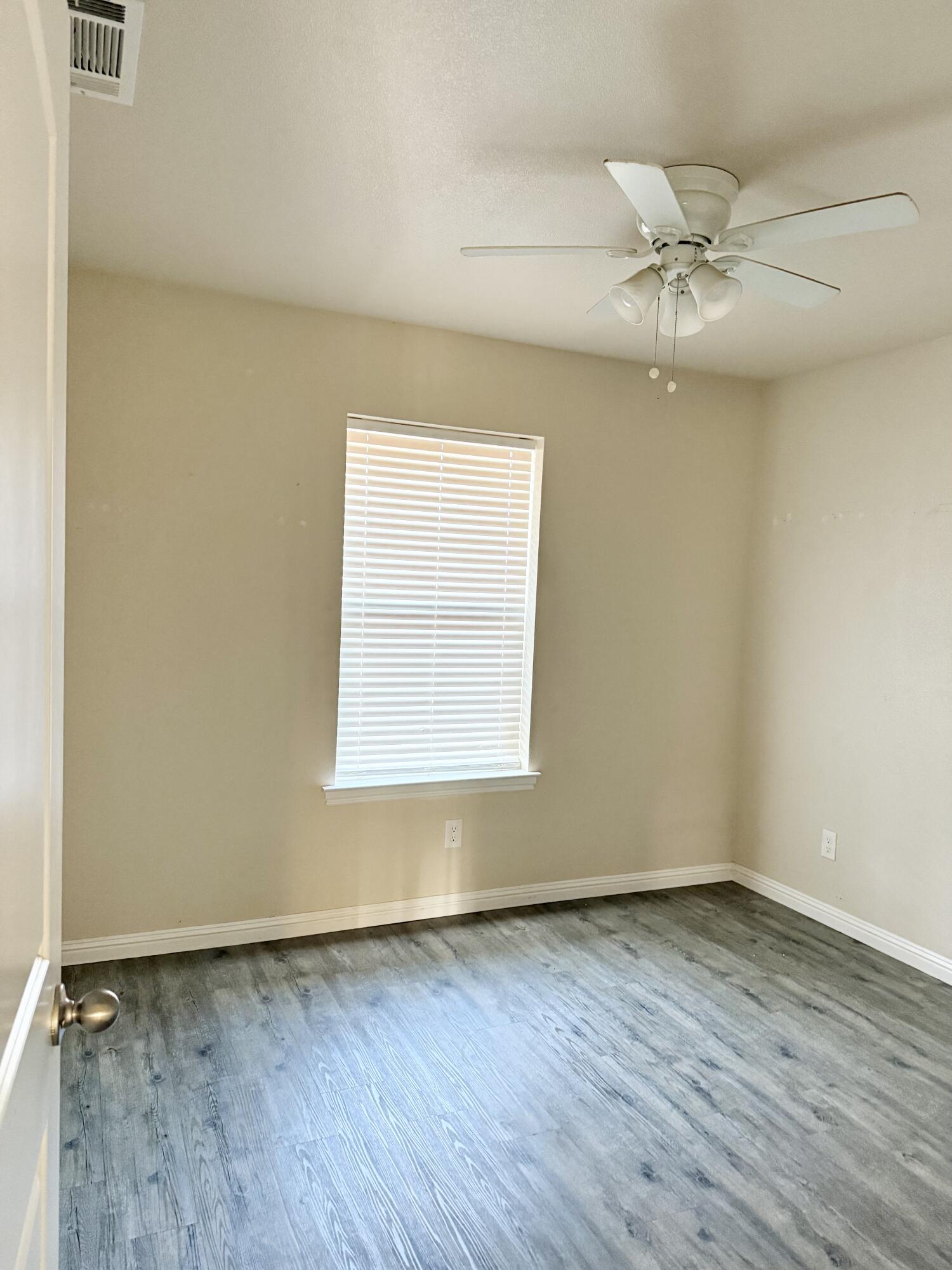 1478 N Belmont #E, Exeter, CA 93221