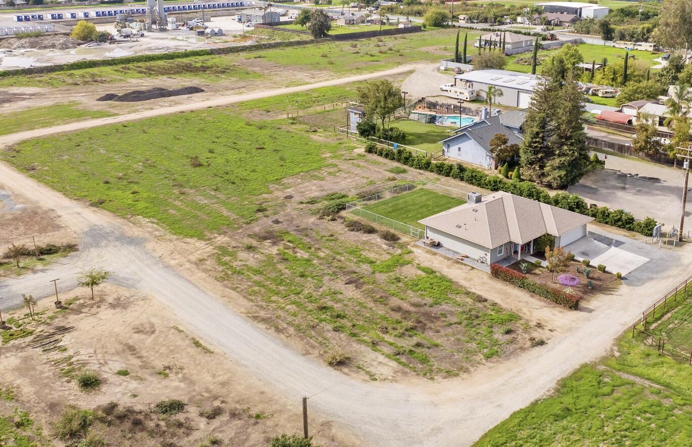 1478 N Belmont #E, Exeter, CA 93221