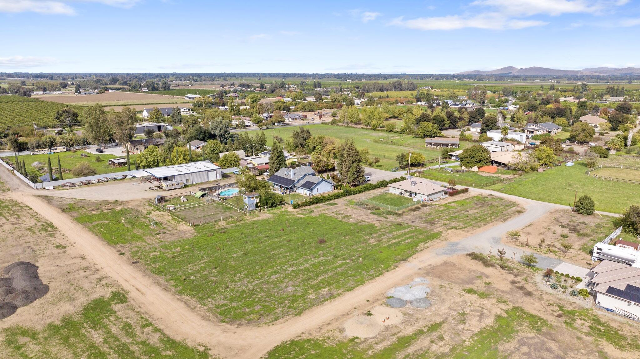 1478 N Belmont #E, Exeter, CA 93221