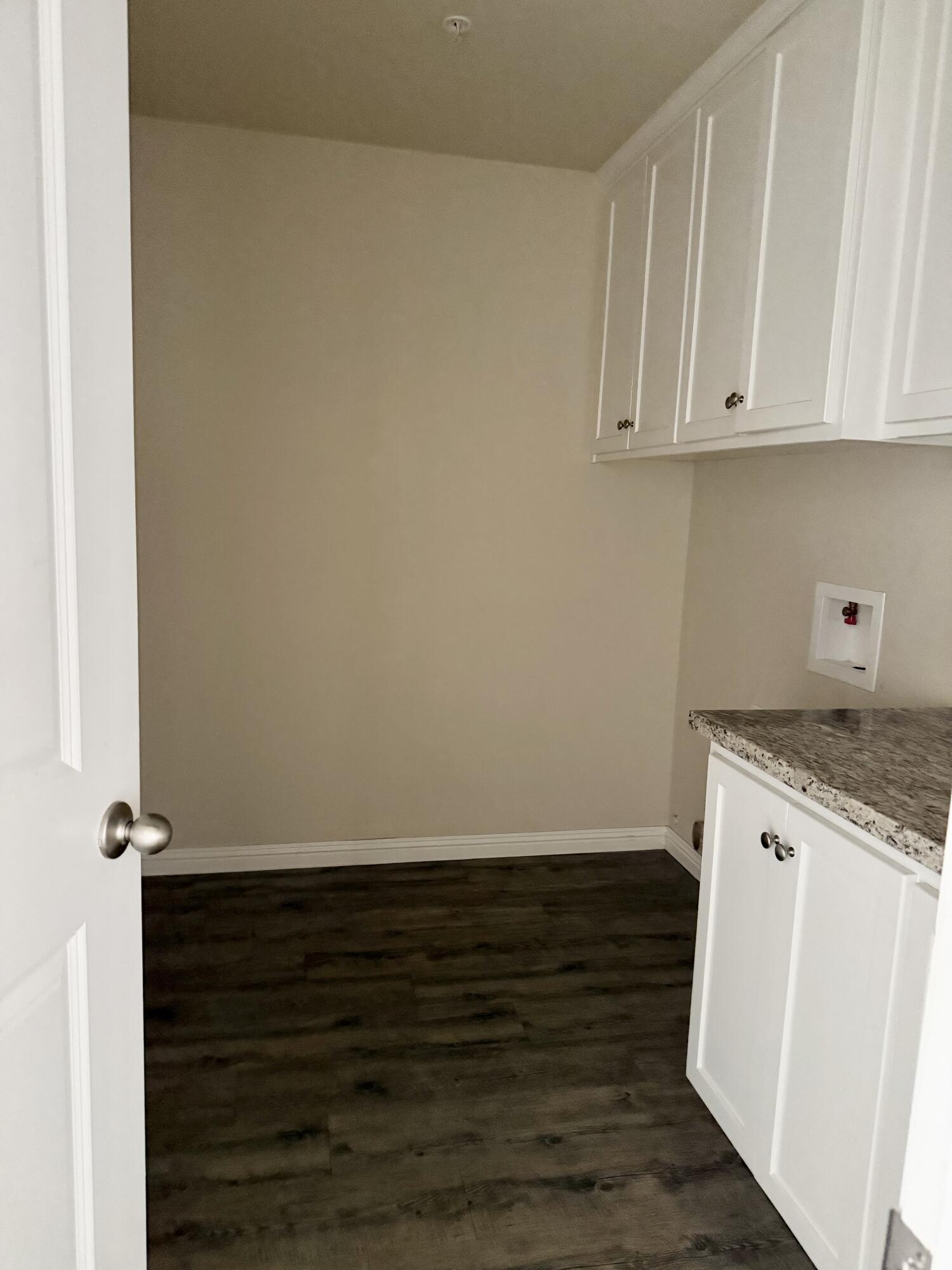 1478 N Belmont #E, Exeter, CA 93221