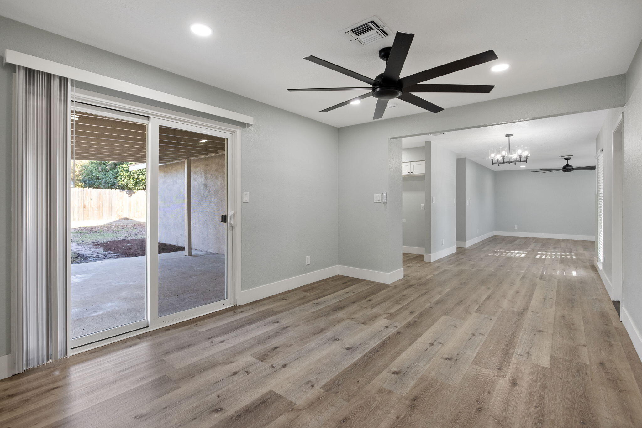 1742 S Heritage St, Visalia, CA 93277