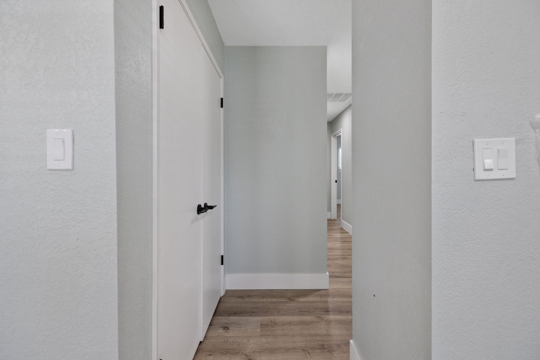 1742 S Heritage St, Visalia, CA 93277