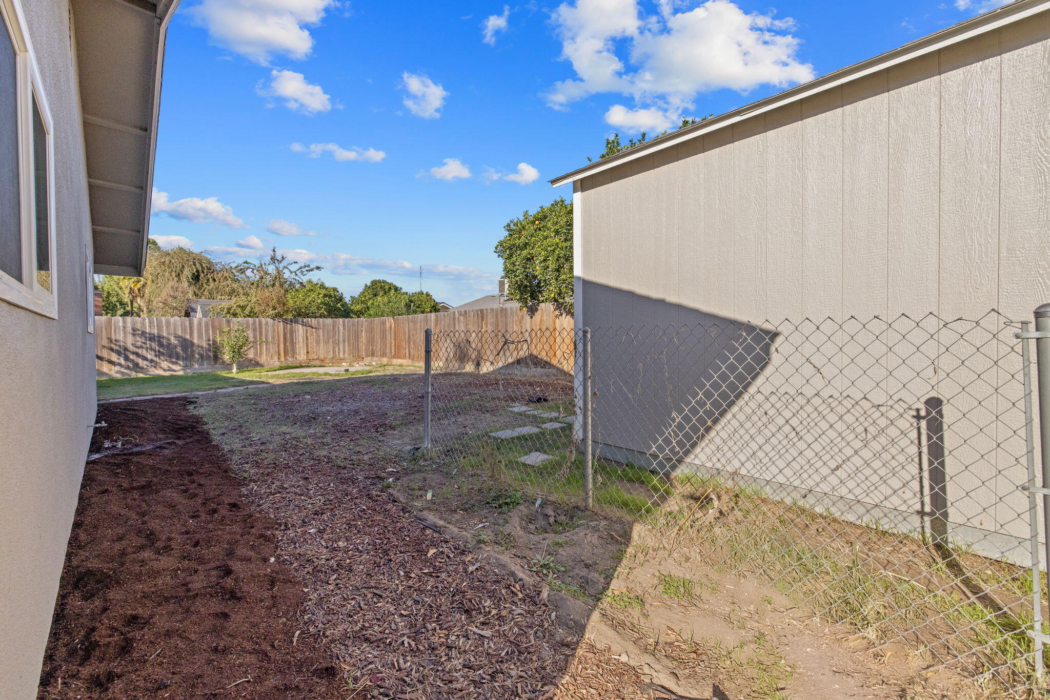 1742 S Heritage St, Visalia, CA 93277