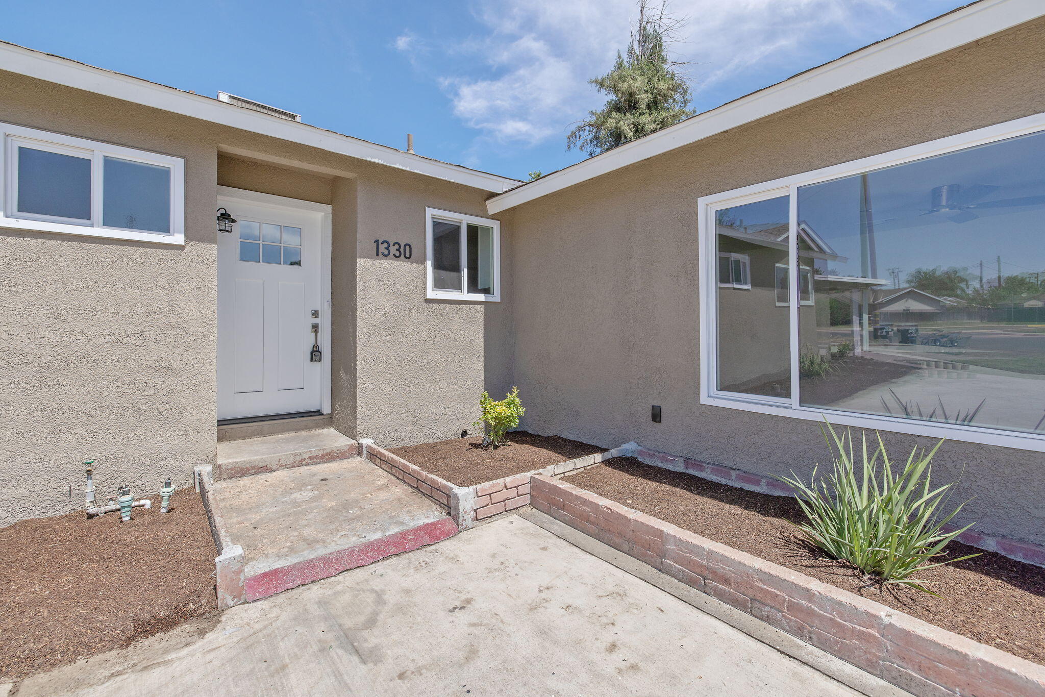 1330 S Clover St, Visalia, CA 93277