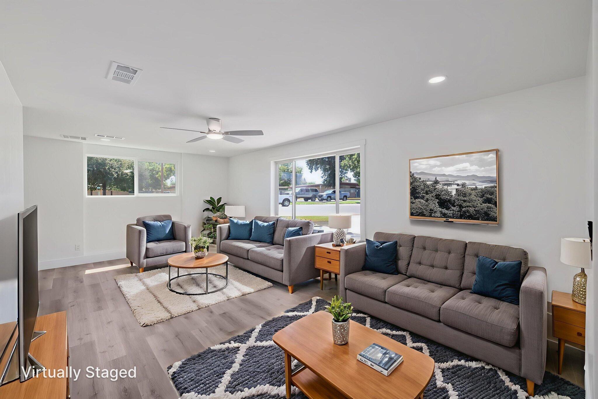 1330 S Clover St, Visalia, CA 93277