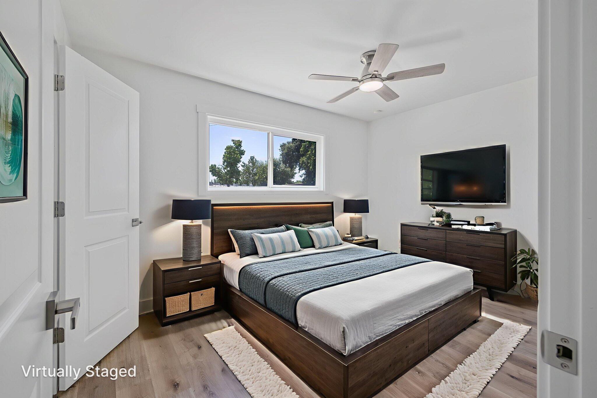 1330 S Clover St, Visalia, CA 93277